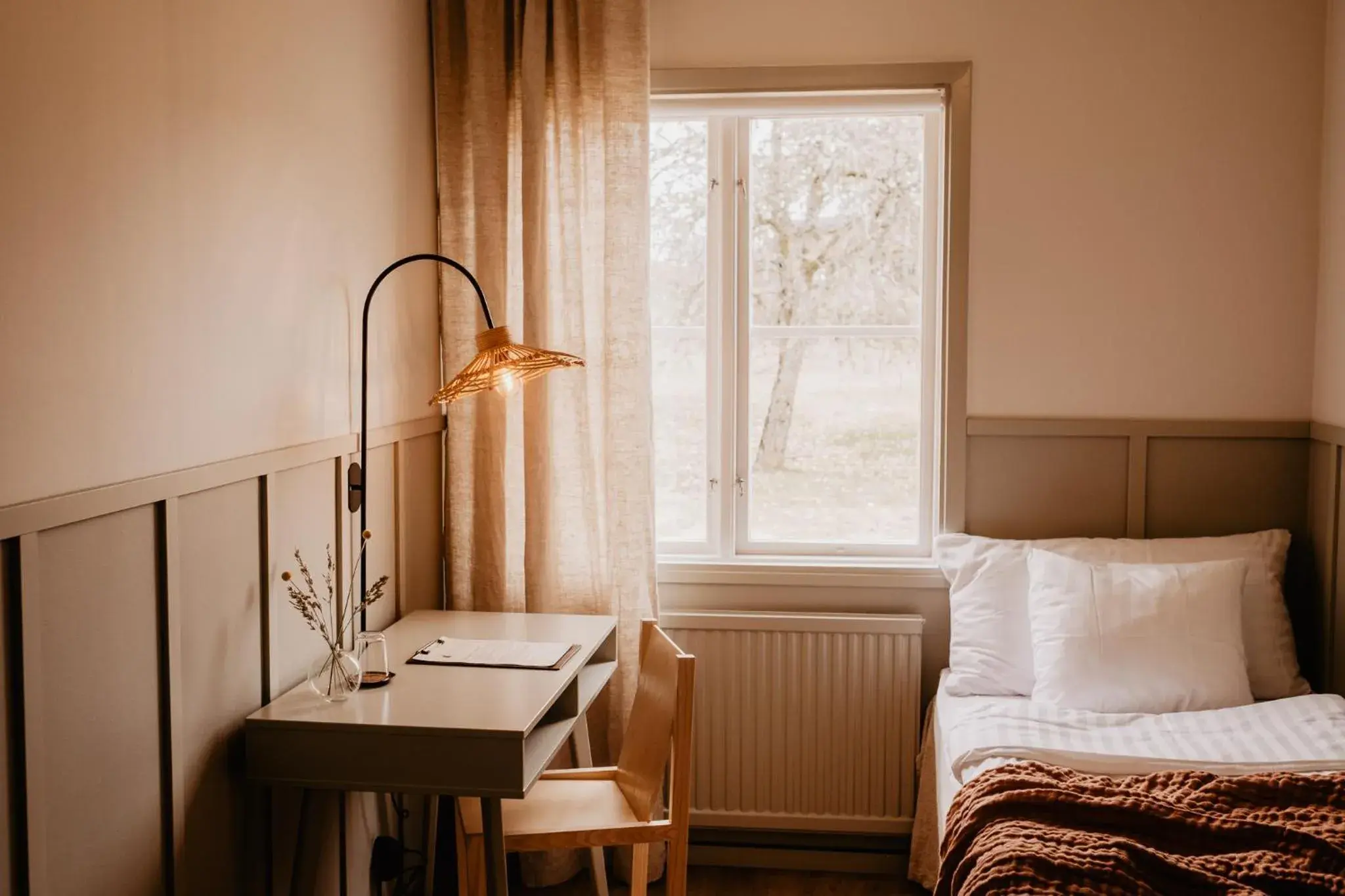 Single Room - Disability Access in Stiftsgården Tallnäs Single Room - Disability Access in Stiftsgården Tallnäs