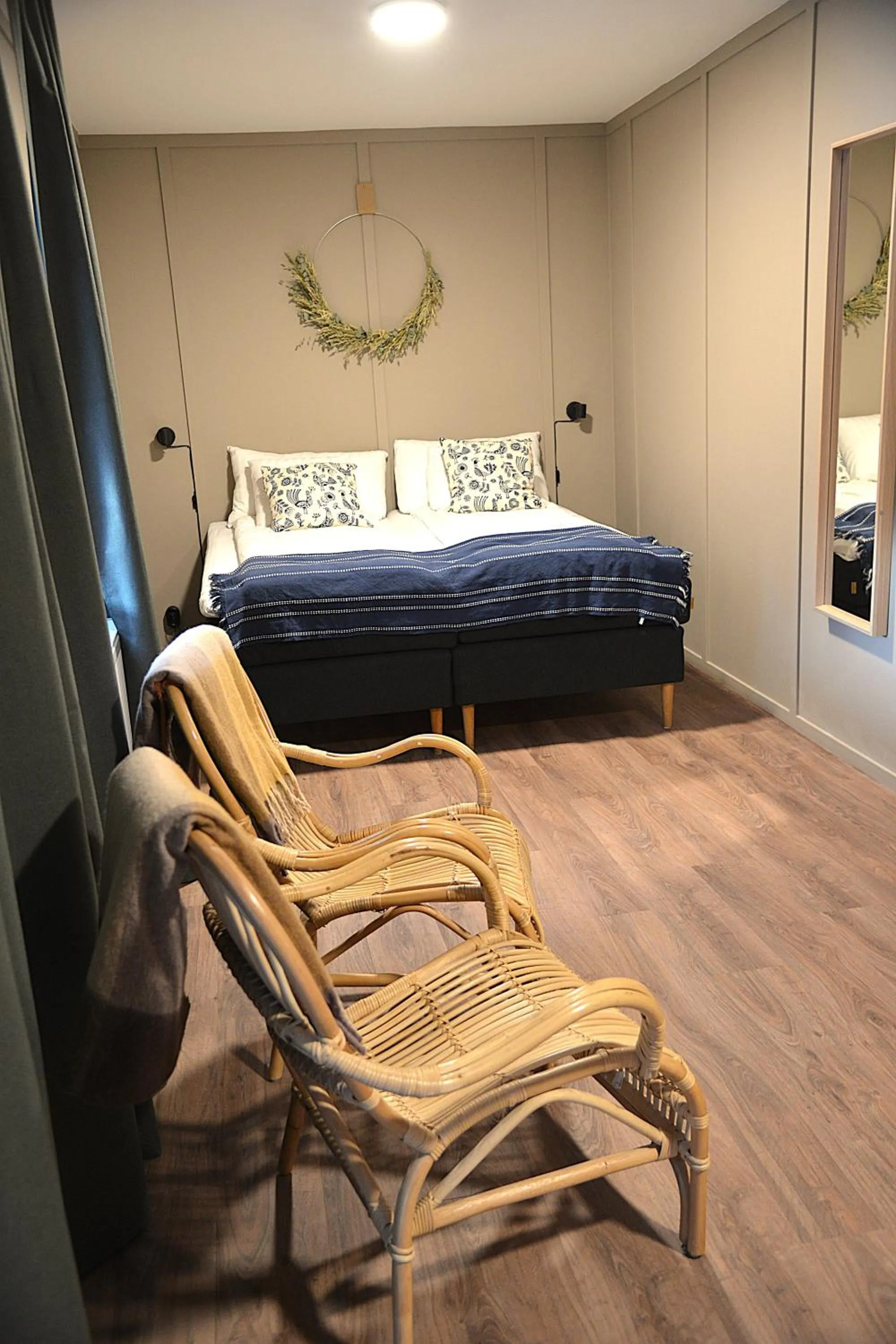 Bed in Stiftsgården Tallnäs