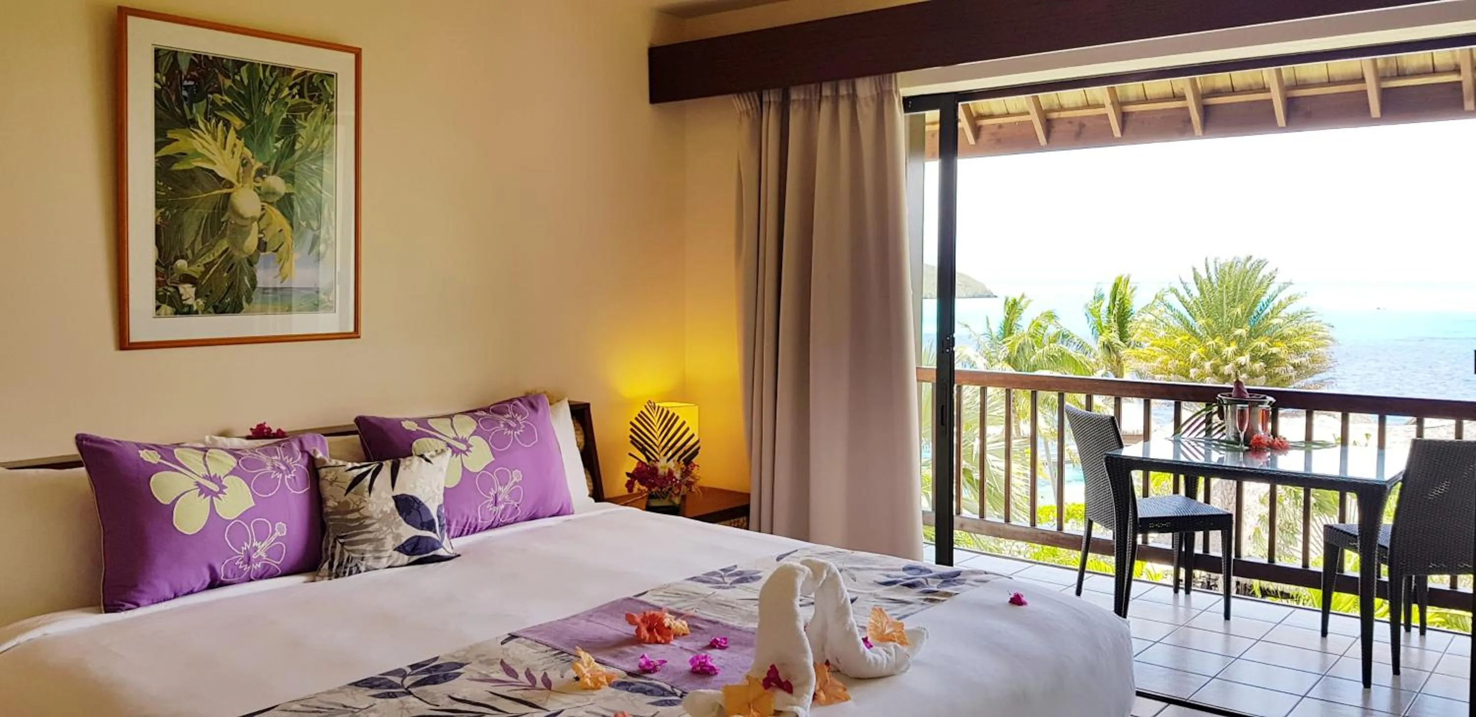 Bedroom, Bed in Maitai Bora Bora