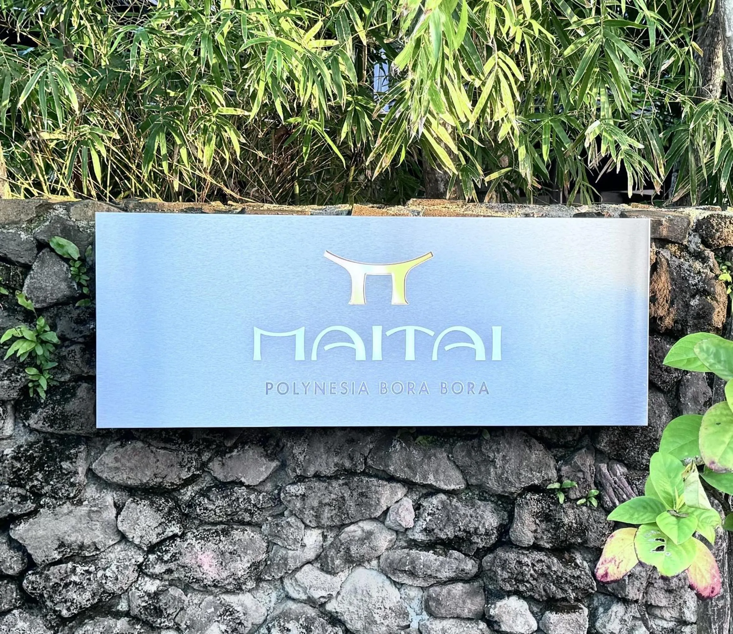 Logo/Certificate/Sign in Maitai Bora Bora