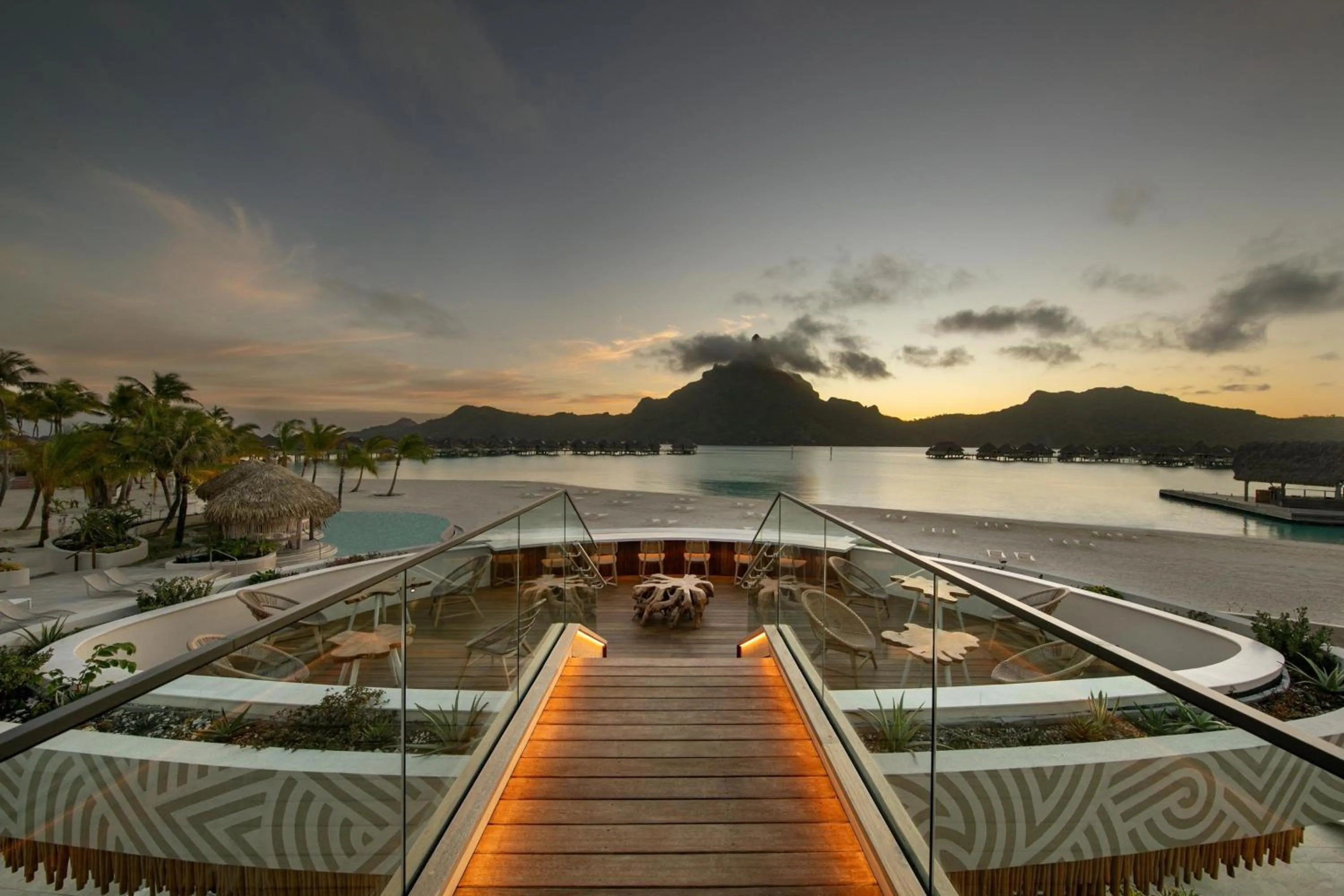 Restaurant/places to eat in Westin Bora Bora Resort & Spa