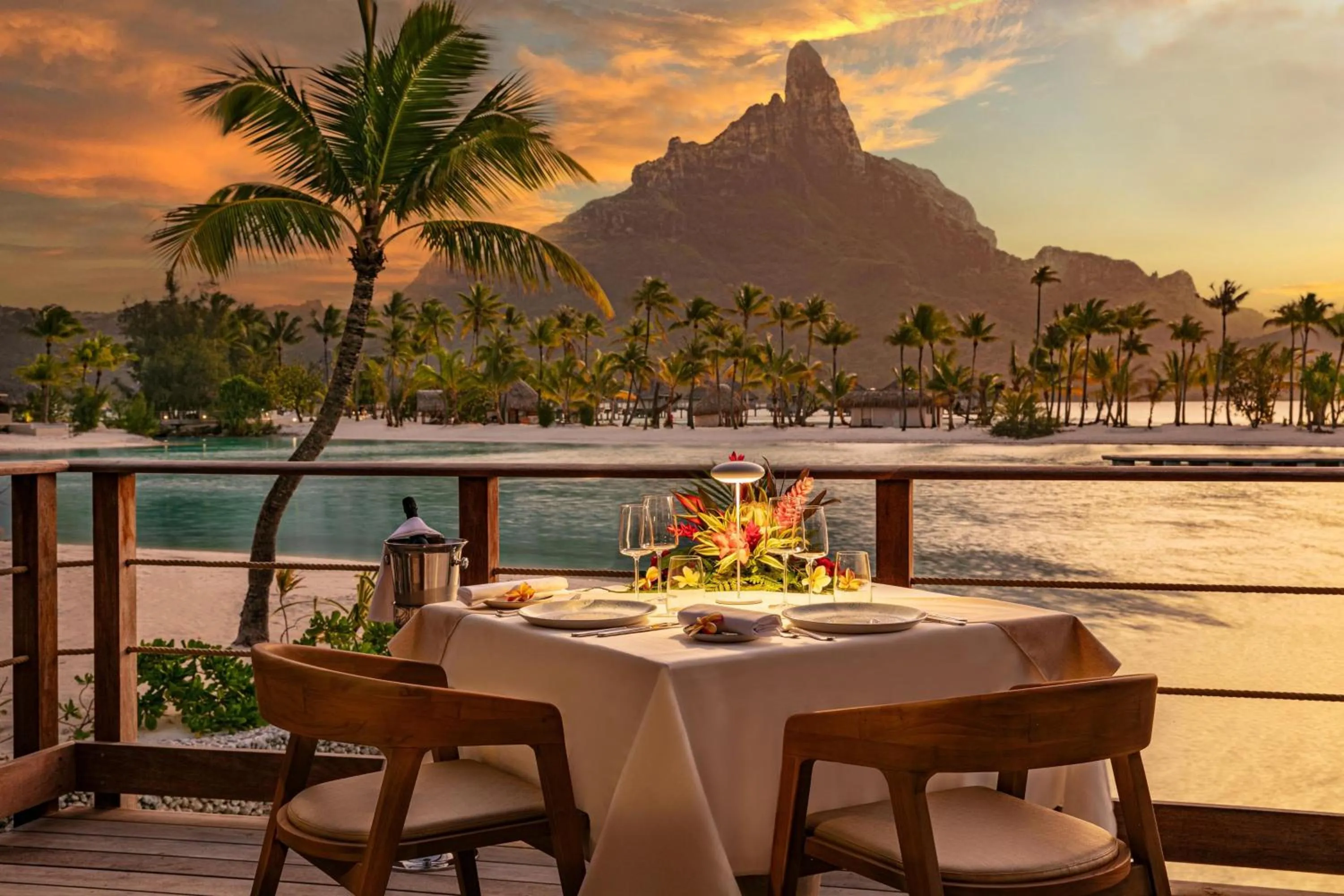Restaurant/places to eat in Westin Bora Bora Resort & Spa
