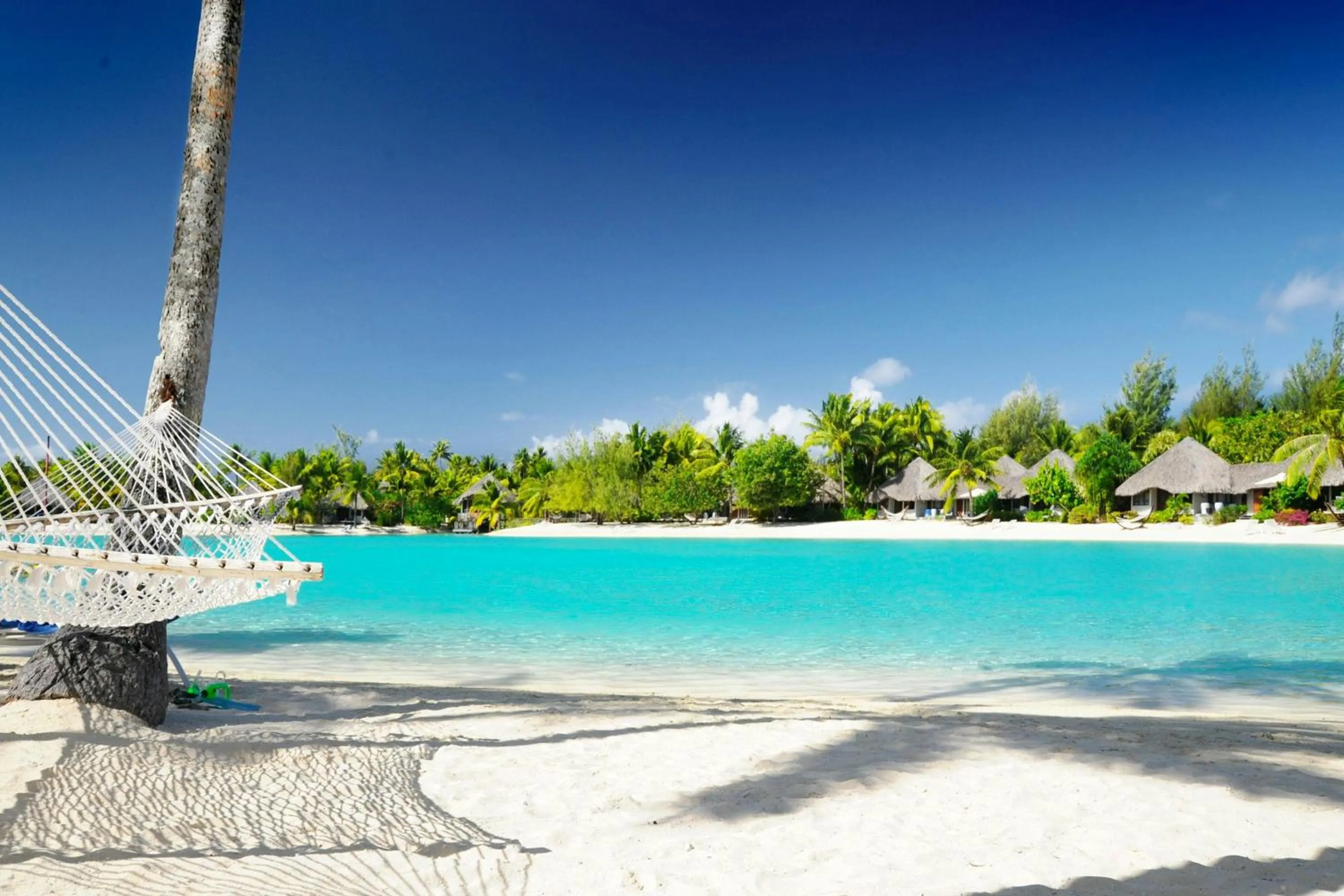 Beach in Westin Bora Bora Resort & Spa