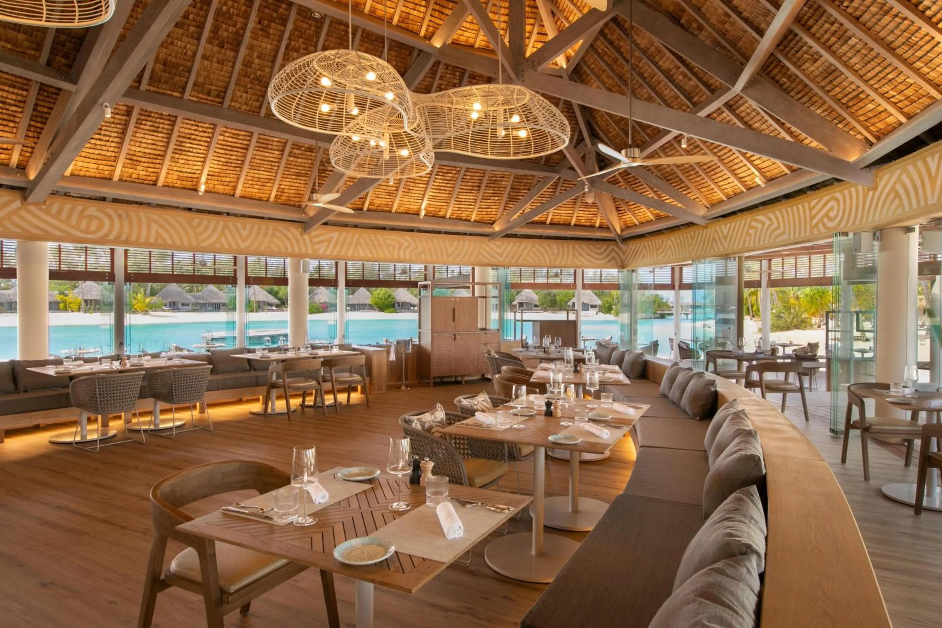 Restaurant/places to eat in Westin Bora Bora Resort & Spa