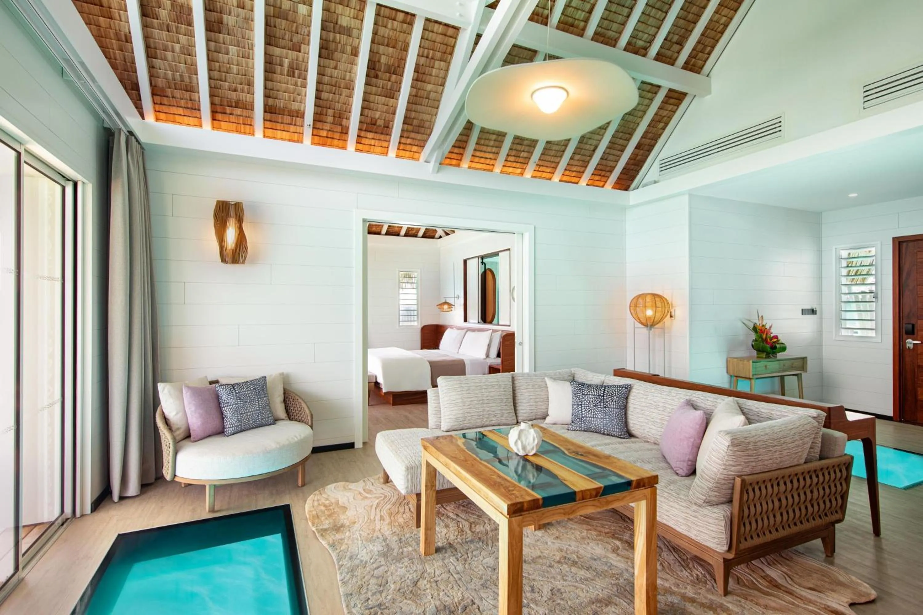 Living room in Westin Bora Bora Resort & Spa