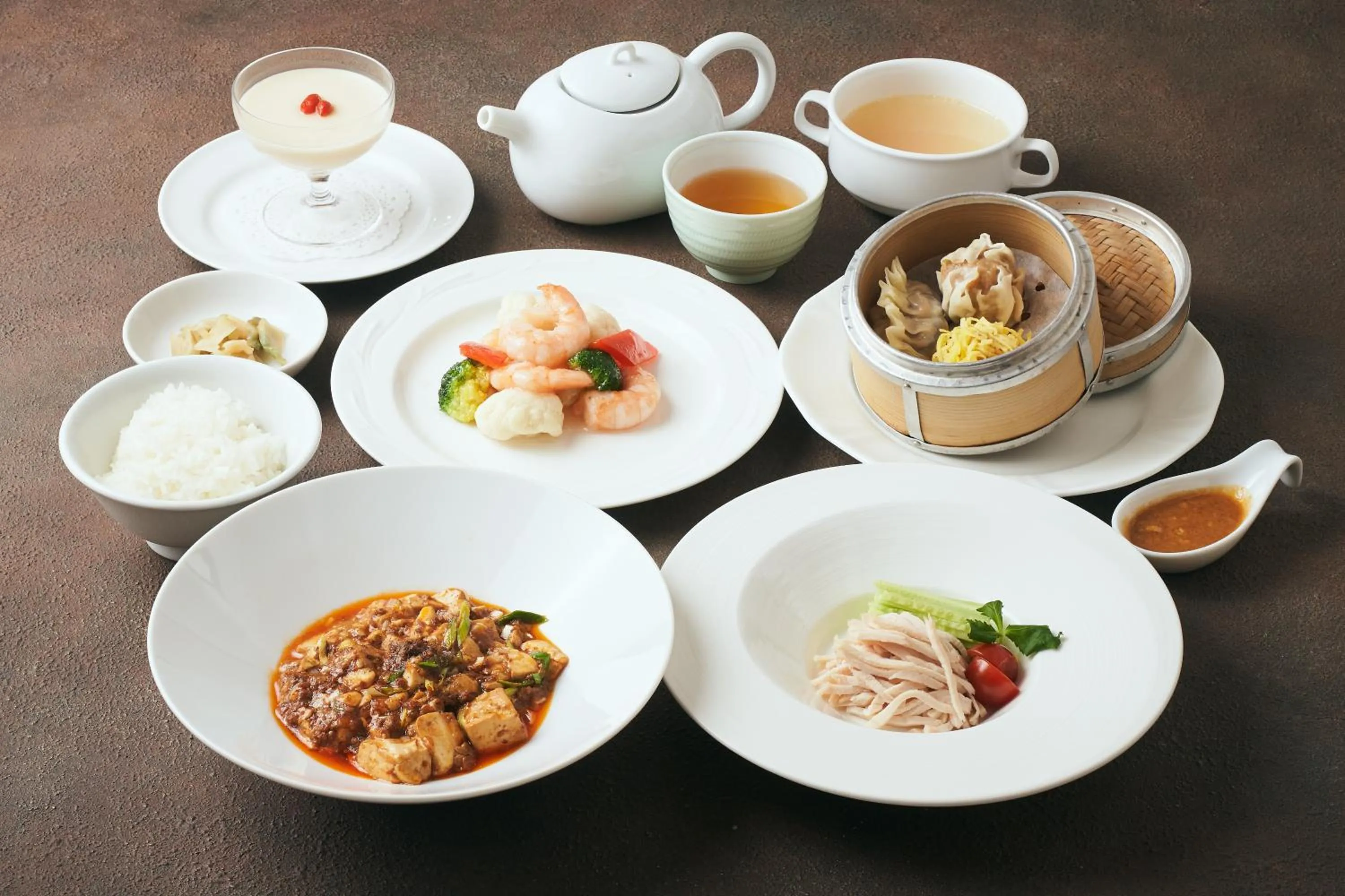 Restaurant/places to eat in Hotel Tokyo Garden Palace