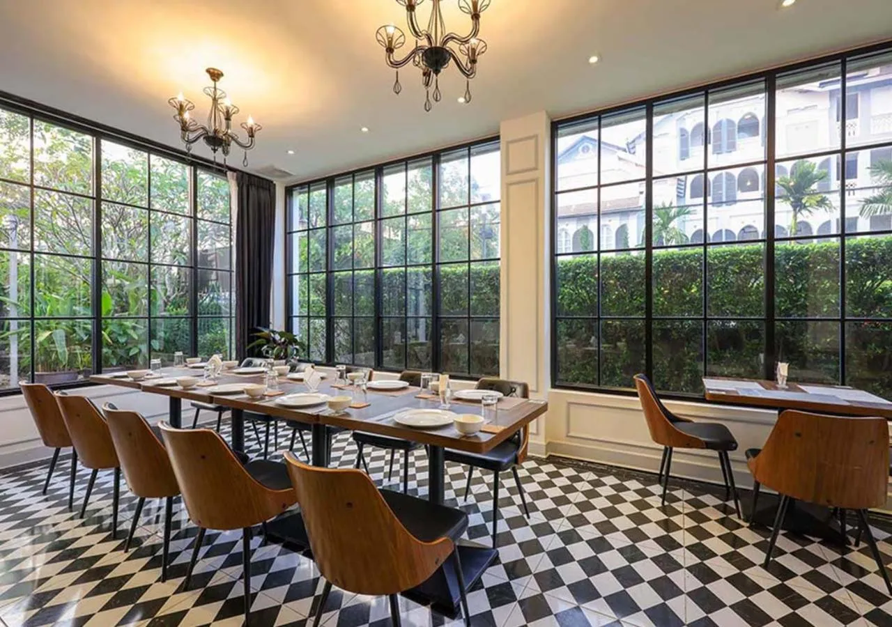 Restaurant/places to eat in Le Thatluang D'oR Boutique Hotel