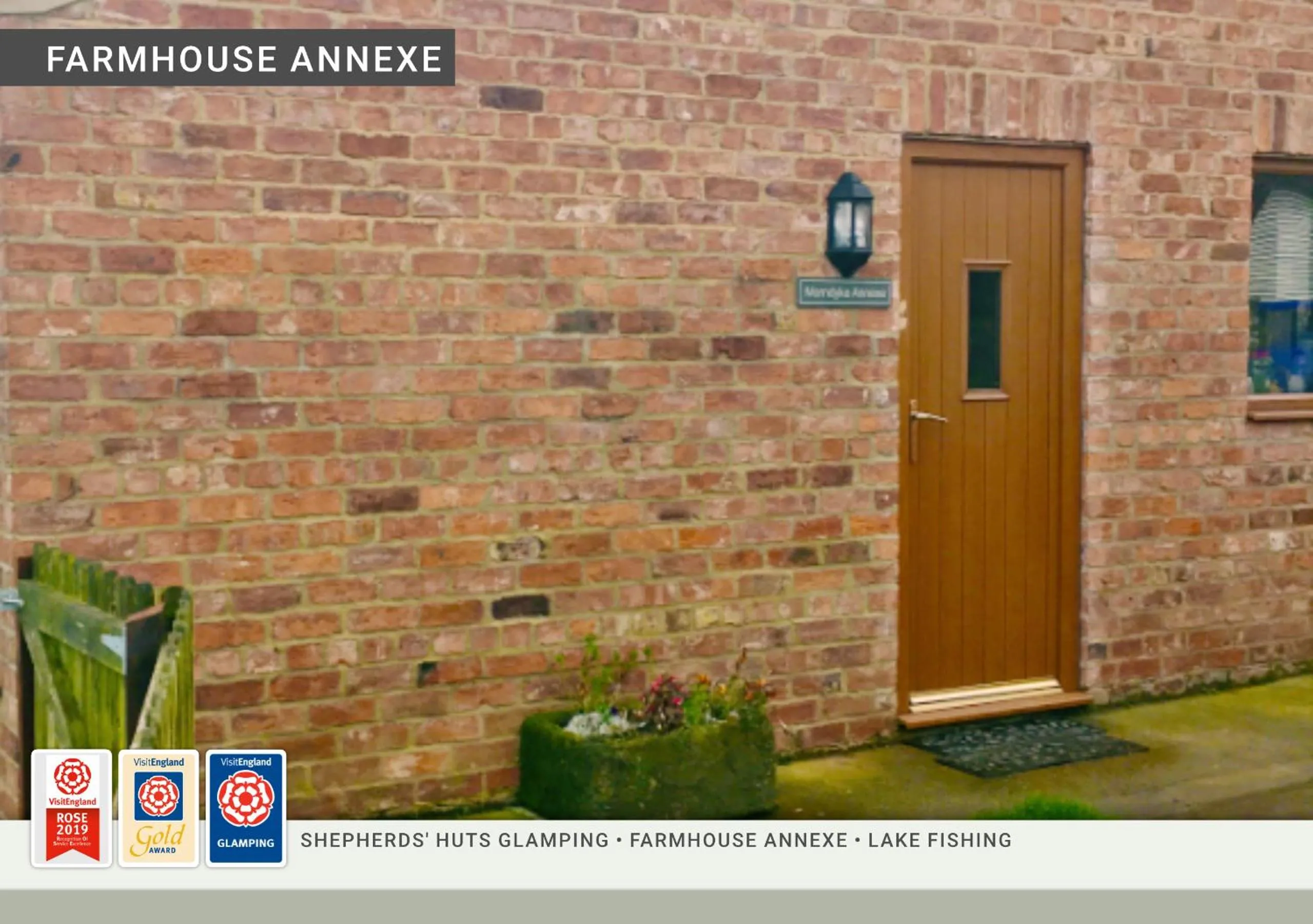 Facade/entrance in Morndyke Shepherds Huts