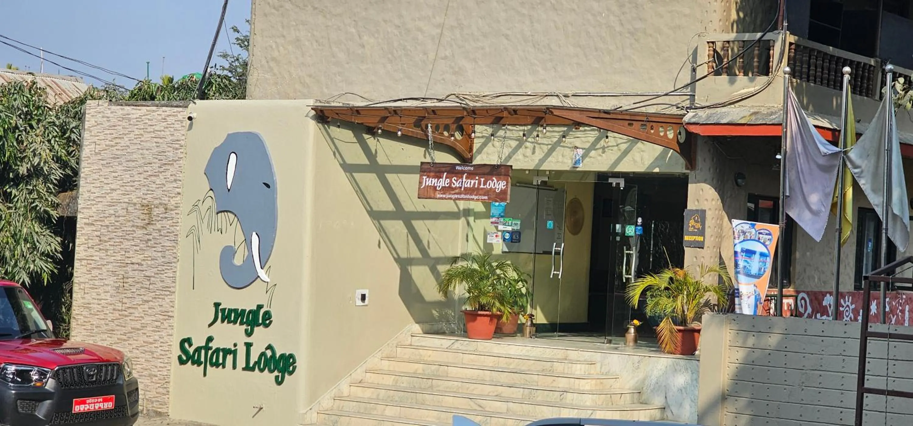 Jungle Safari Lodge- Serenity in the Wild