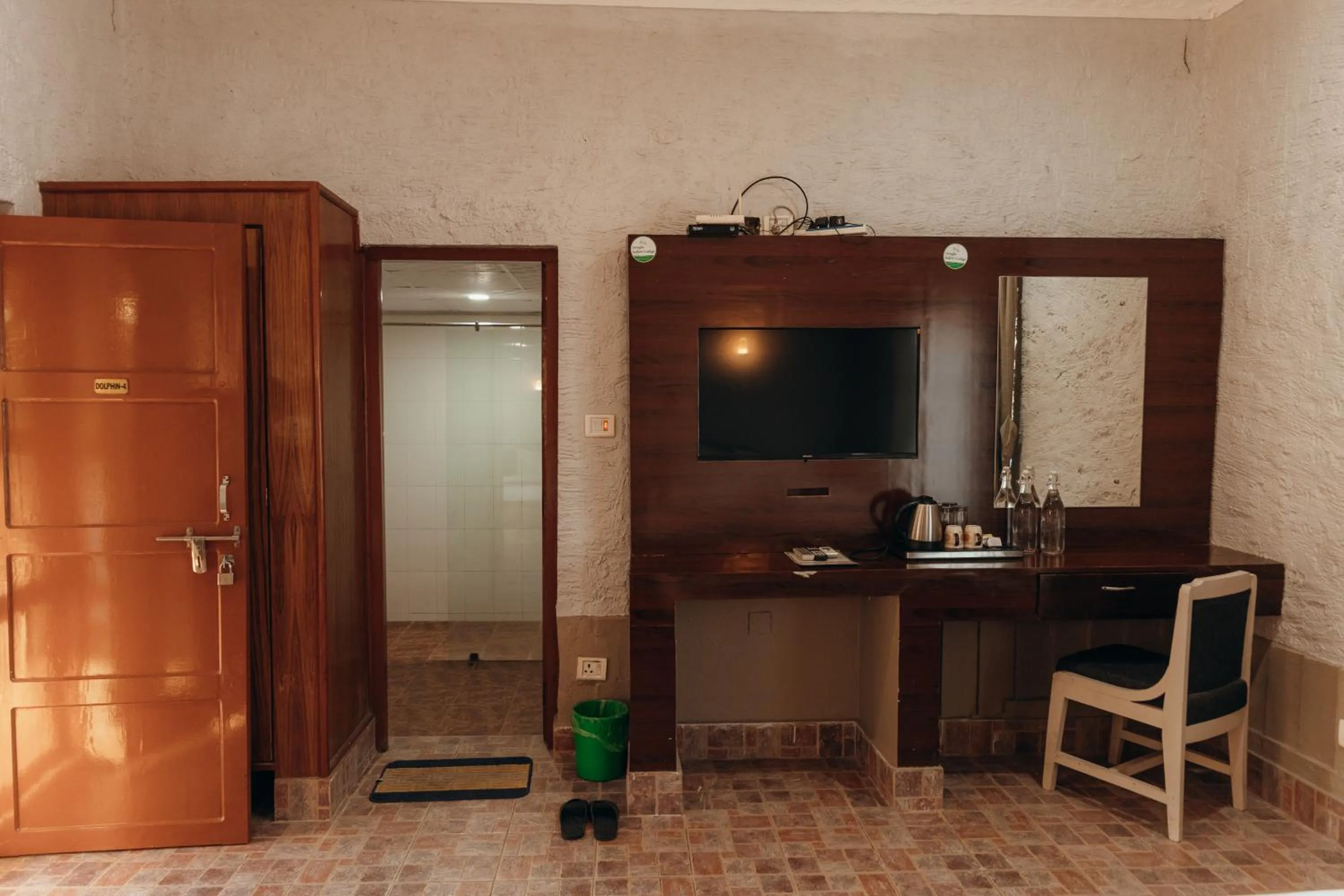 Jungle Safari Lodge- Serenity in the Wild