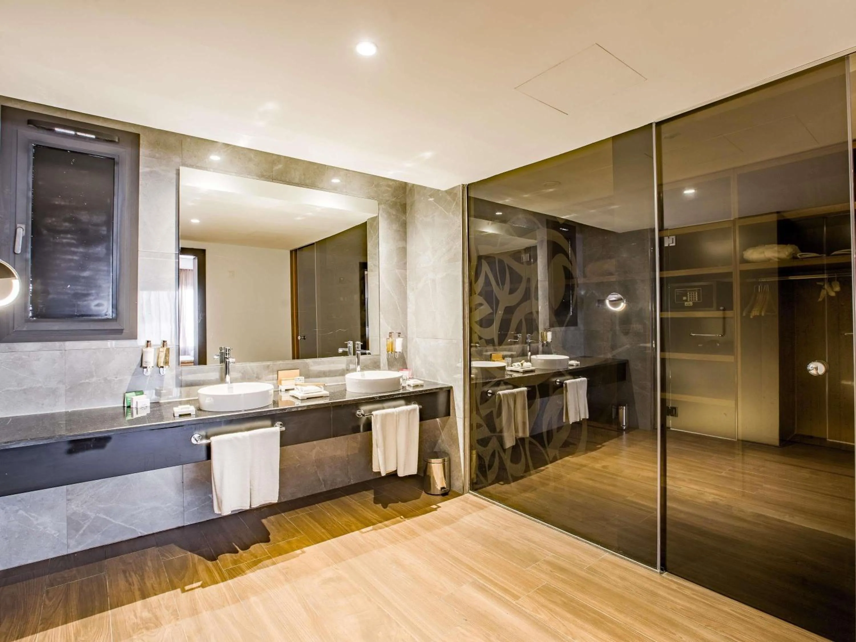 Bedroom in Mövenpick Hotel du Lac Tunis