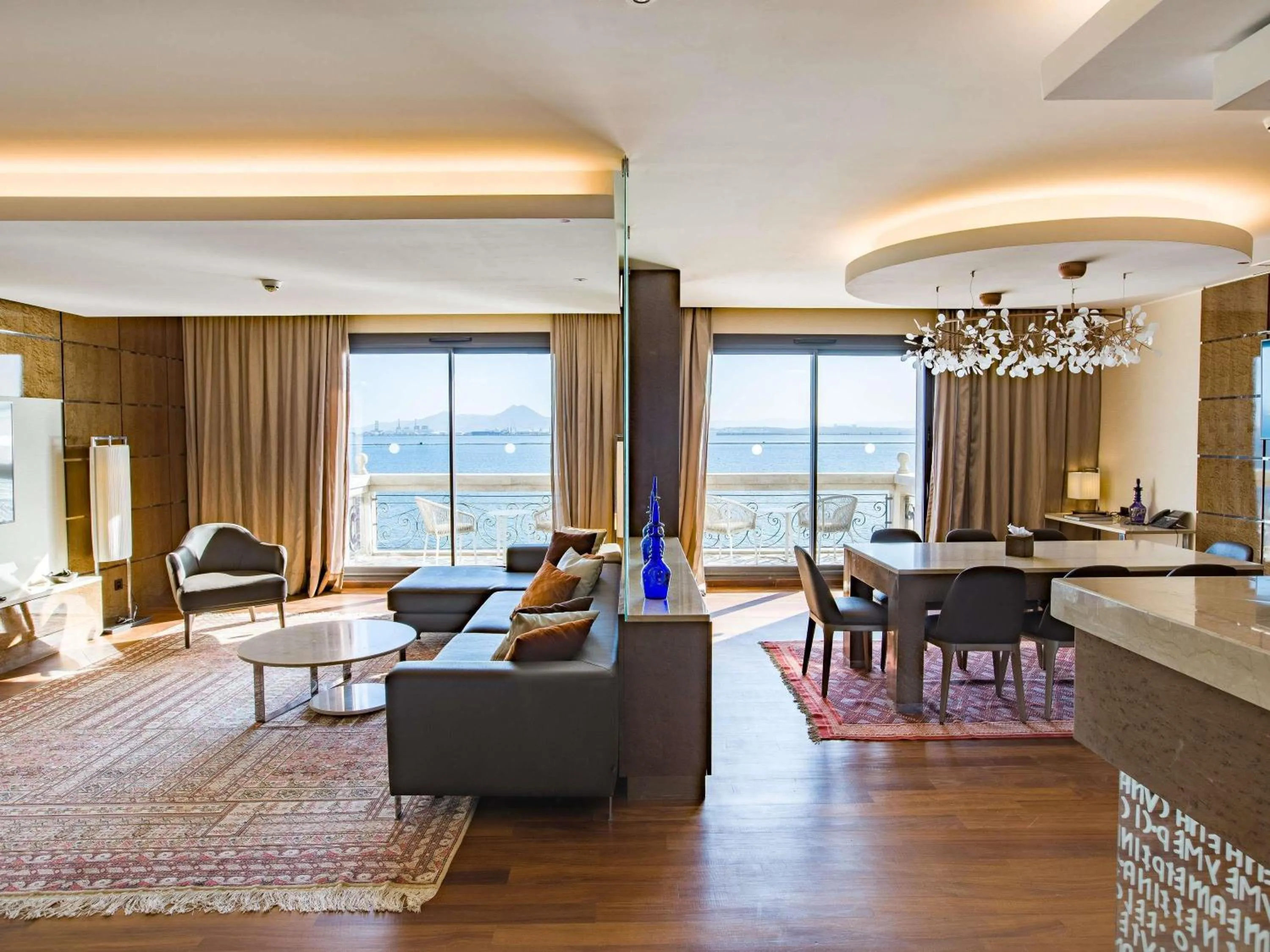 Bedroom in Mövenpick Hotel du Lac Tunis