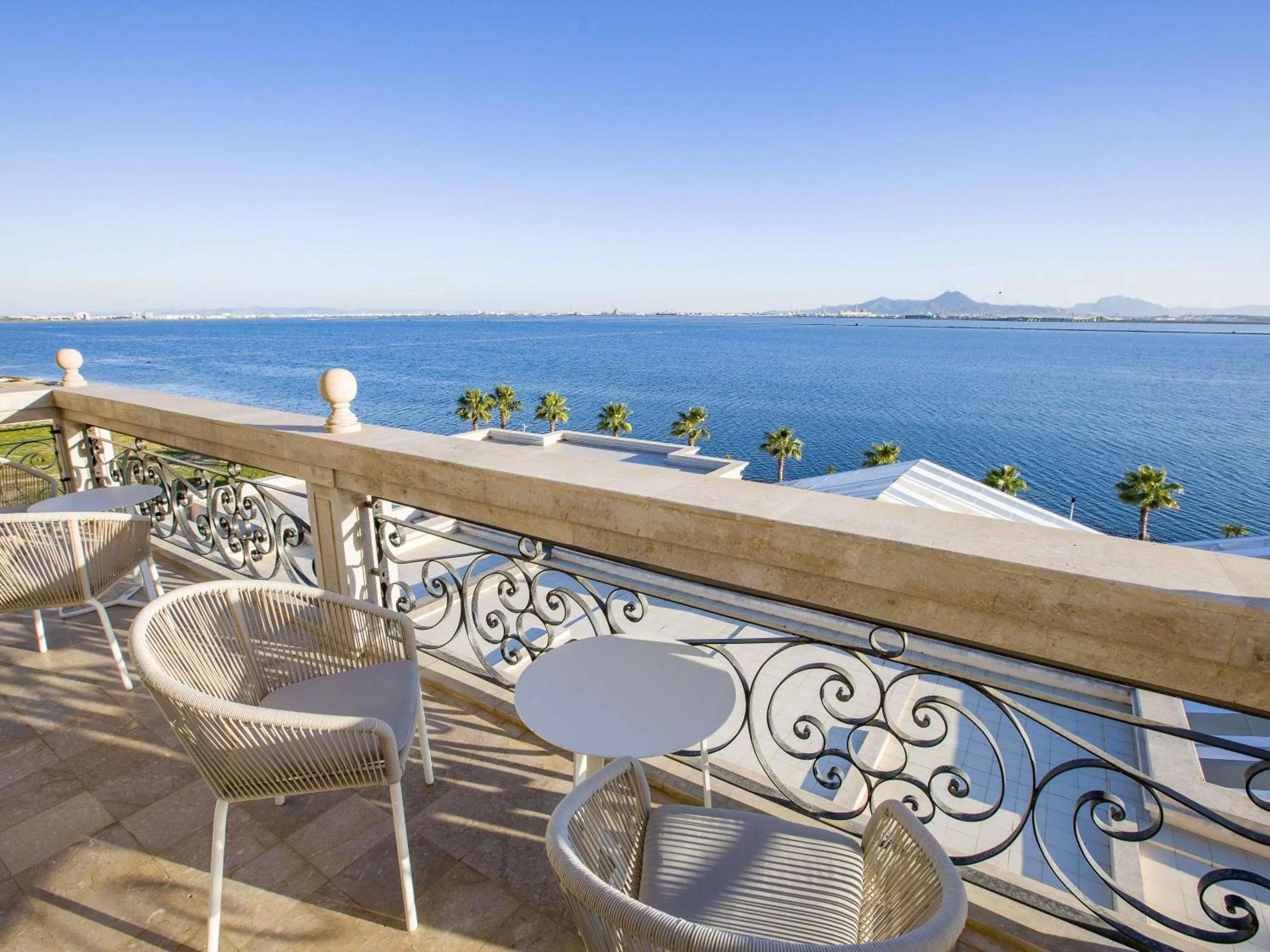 Bedroom in Mövenpick Hotel du Lac Tunis