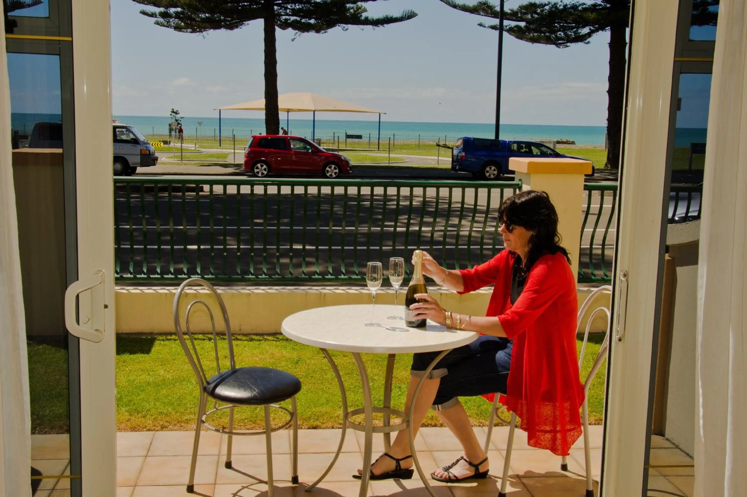 Balcony/Terrace in Beachfront Motel