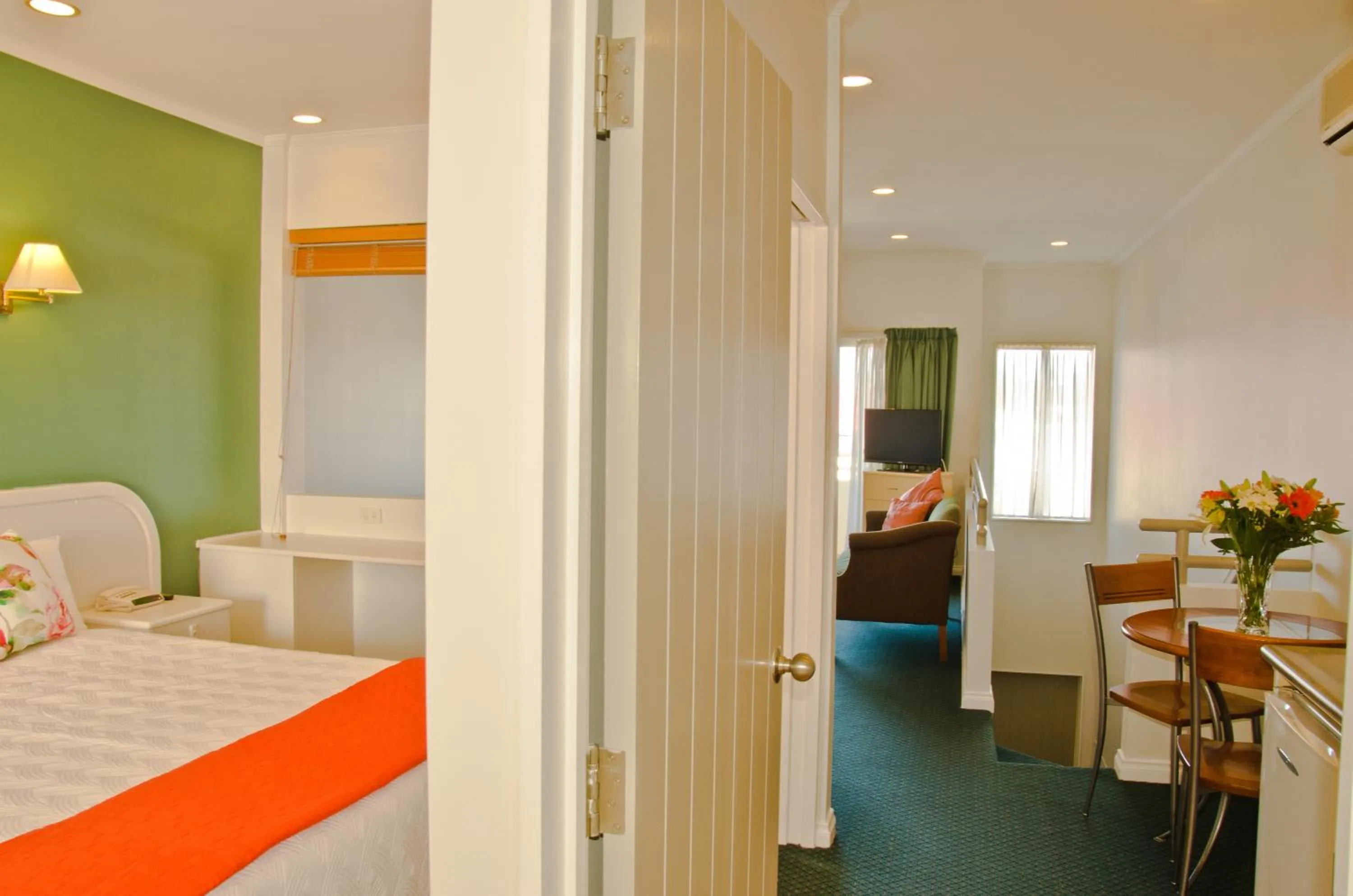 Photo of the whole room, Bed in Beachfront Motel