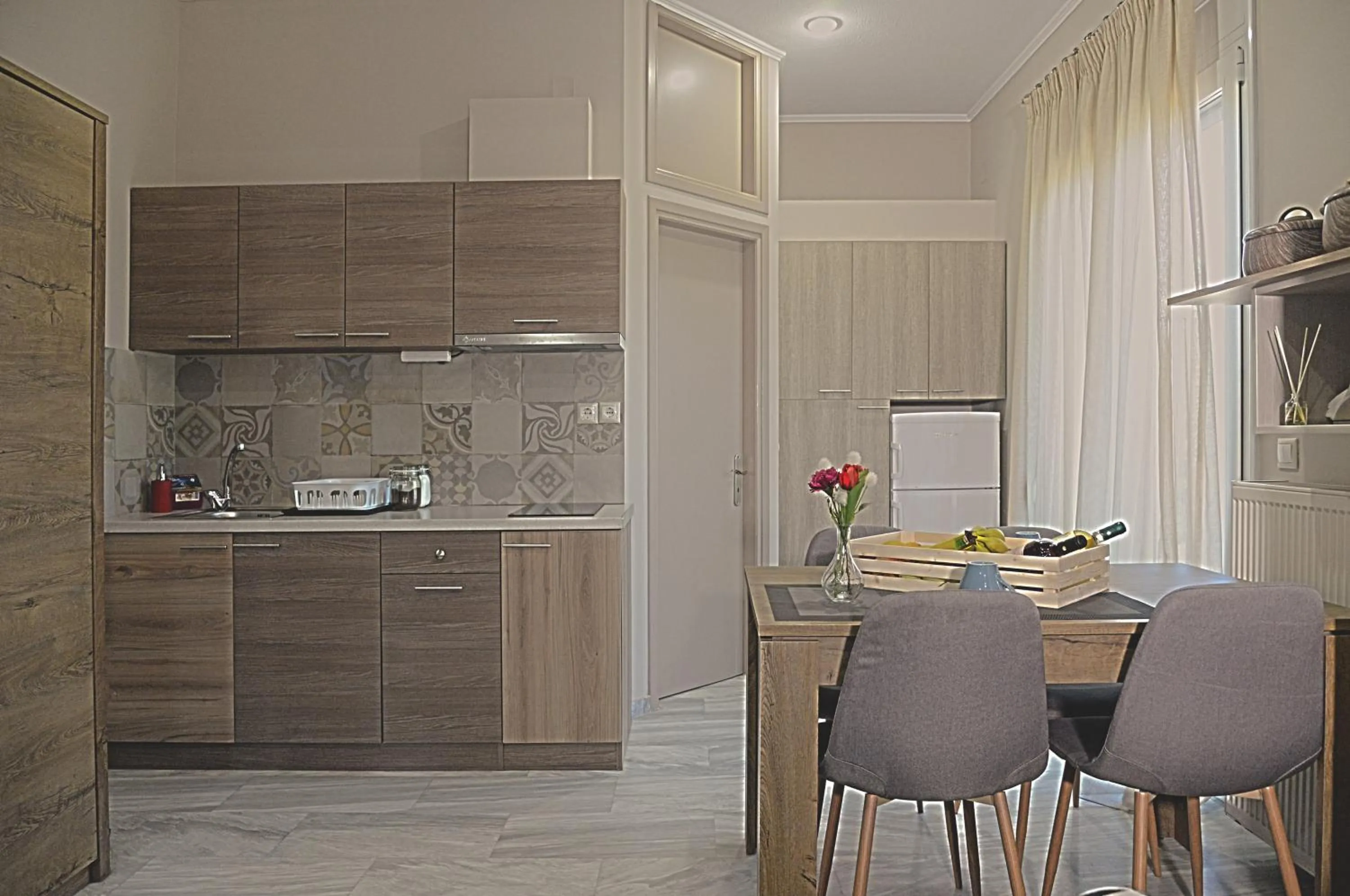 Kitchen or kitchenette in Mastiha Villas in Town