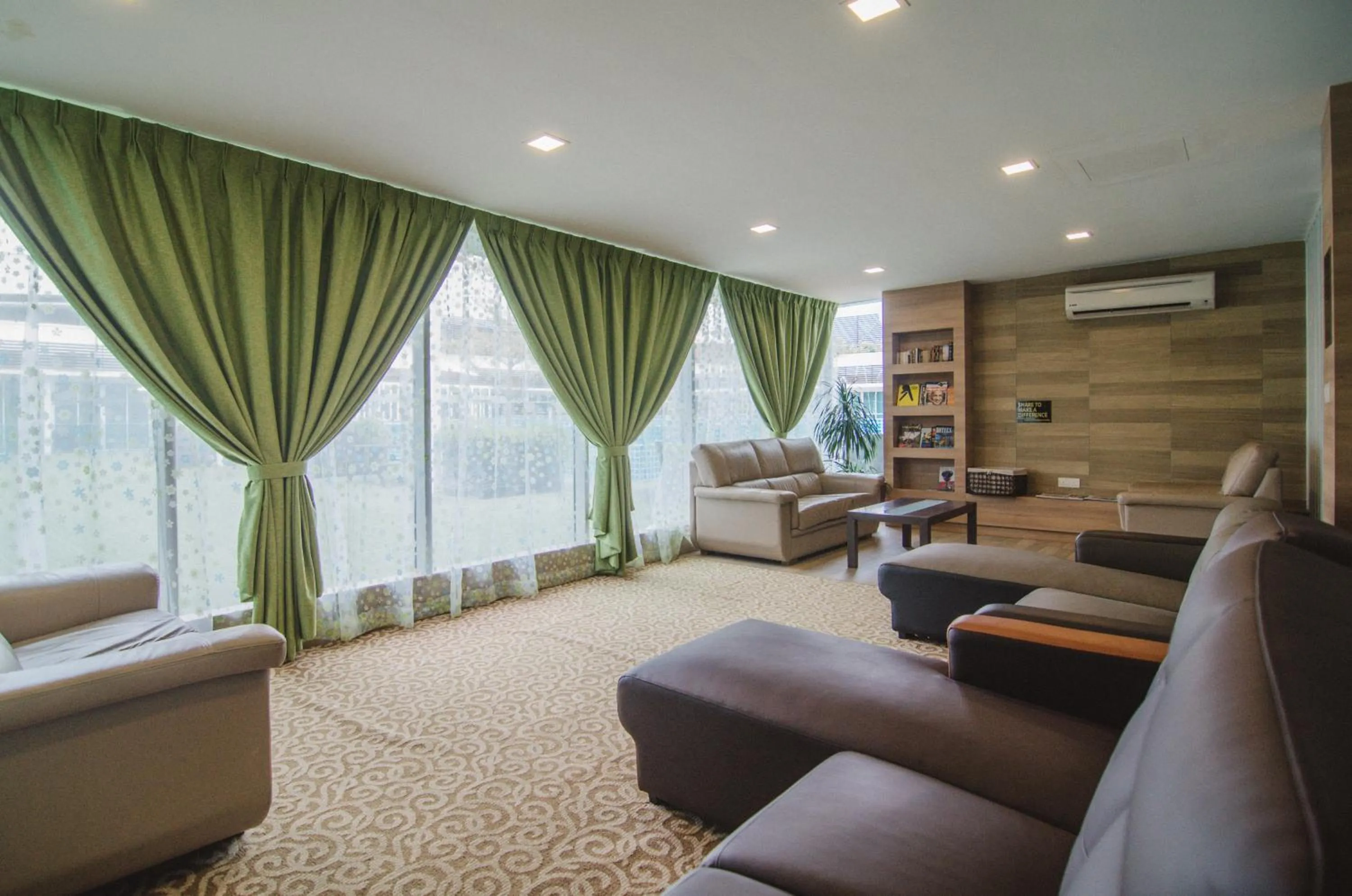 Library in Hotel Sfera