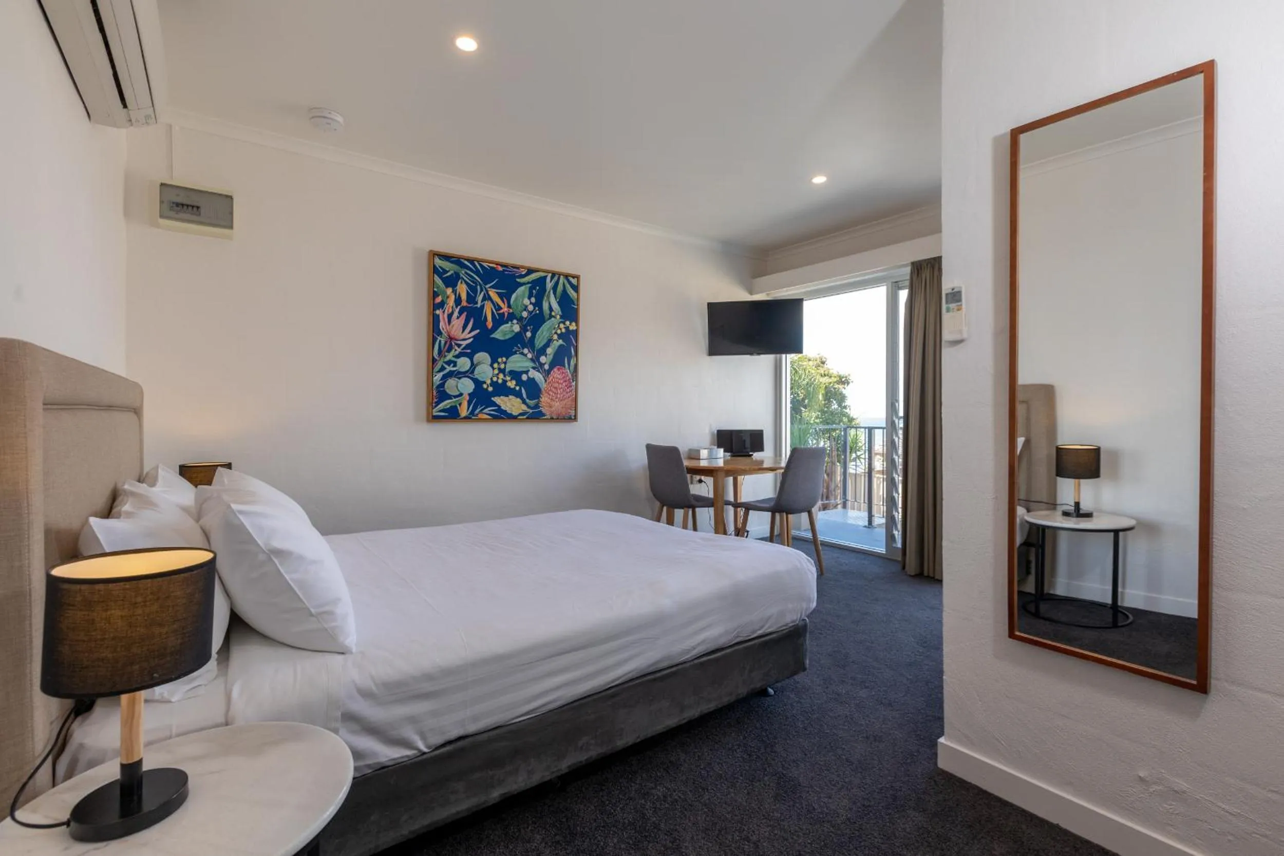 Other, Bed in Bay 10 - Suites and Apartments