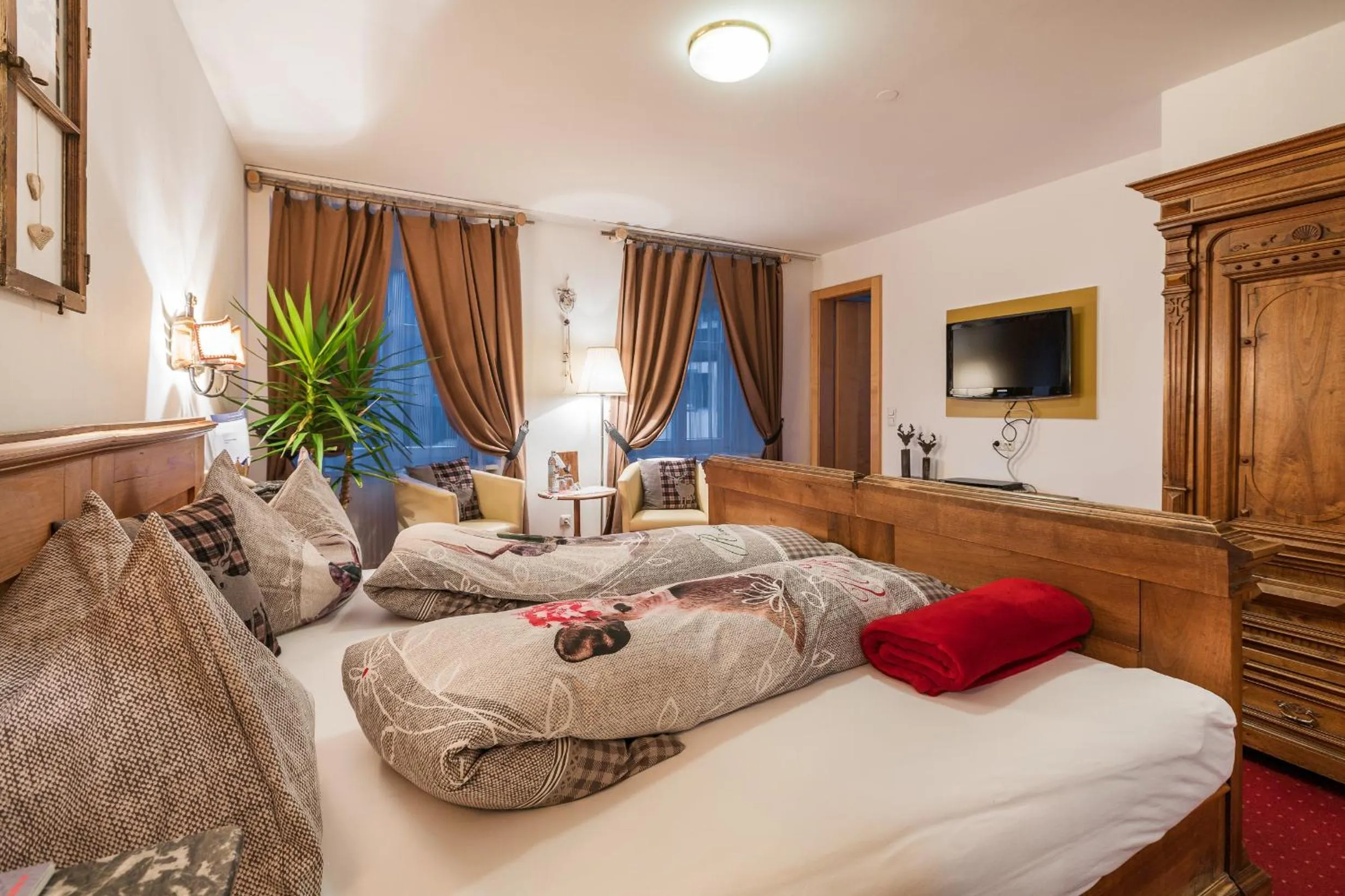 Photo of the whole room, Bed in Hotel Krone