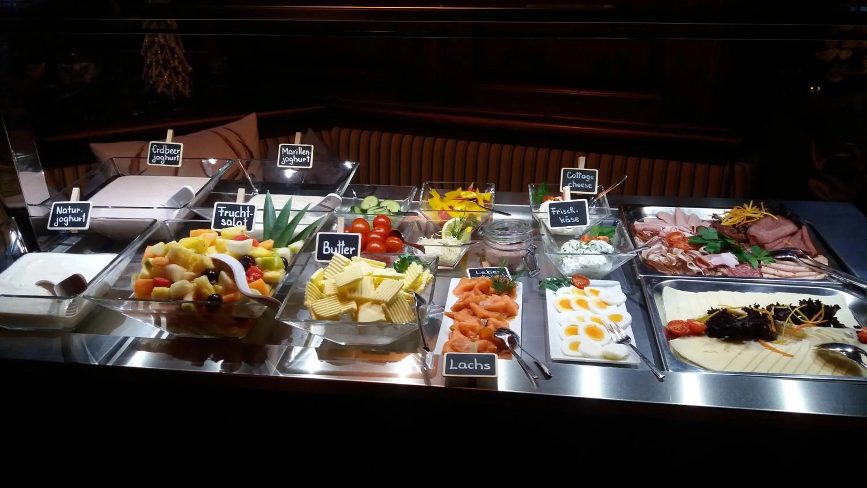 Buffet breakfast in Hotel Krone