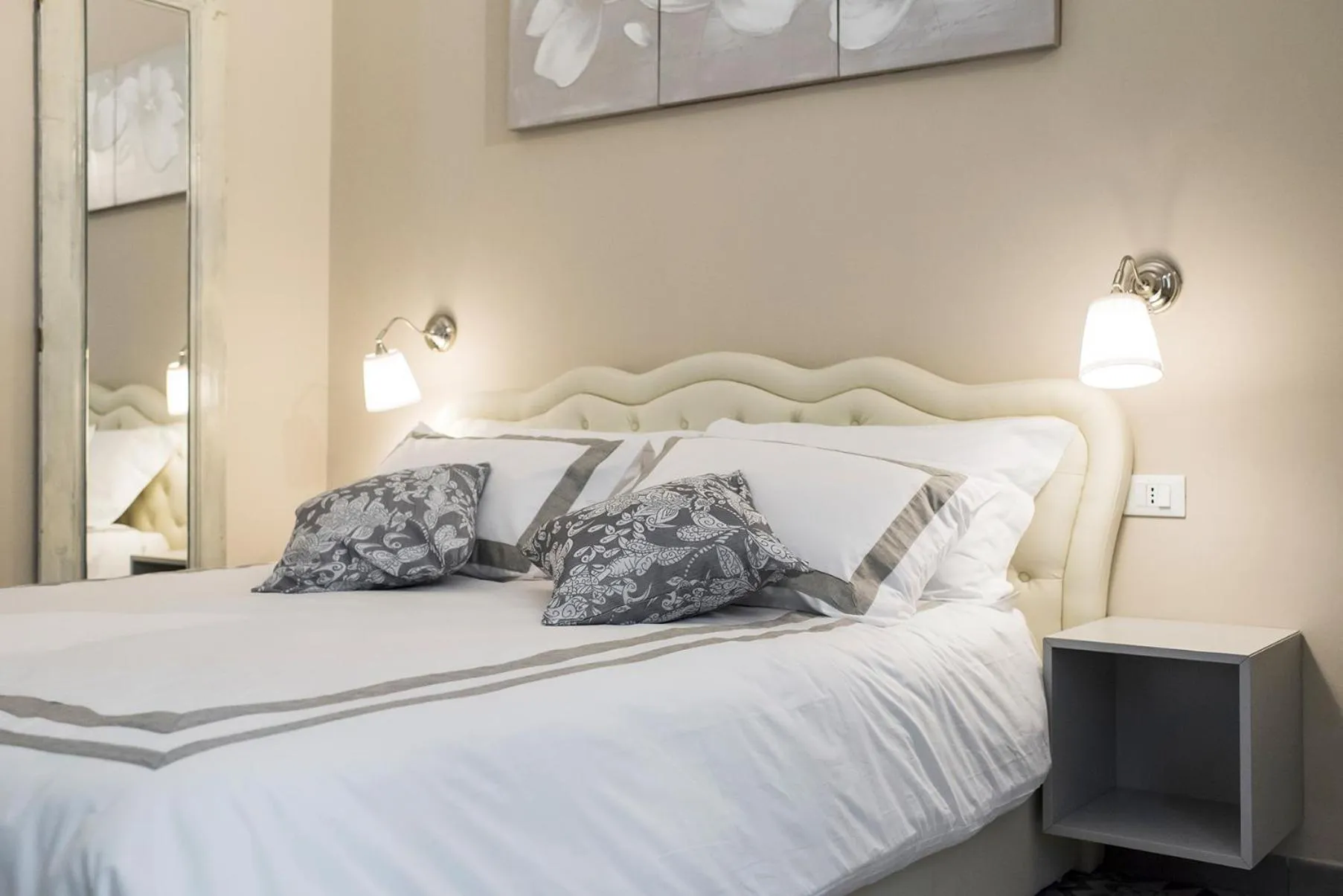 Bed in TOHOUSE Rooms