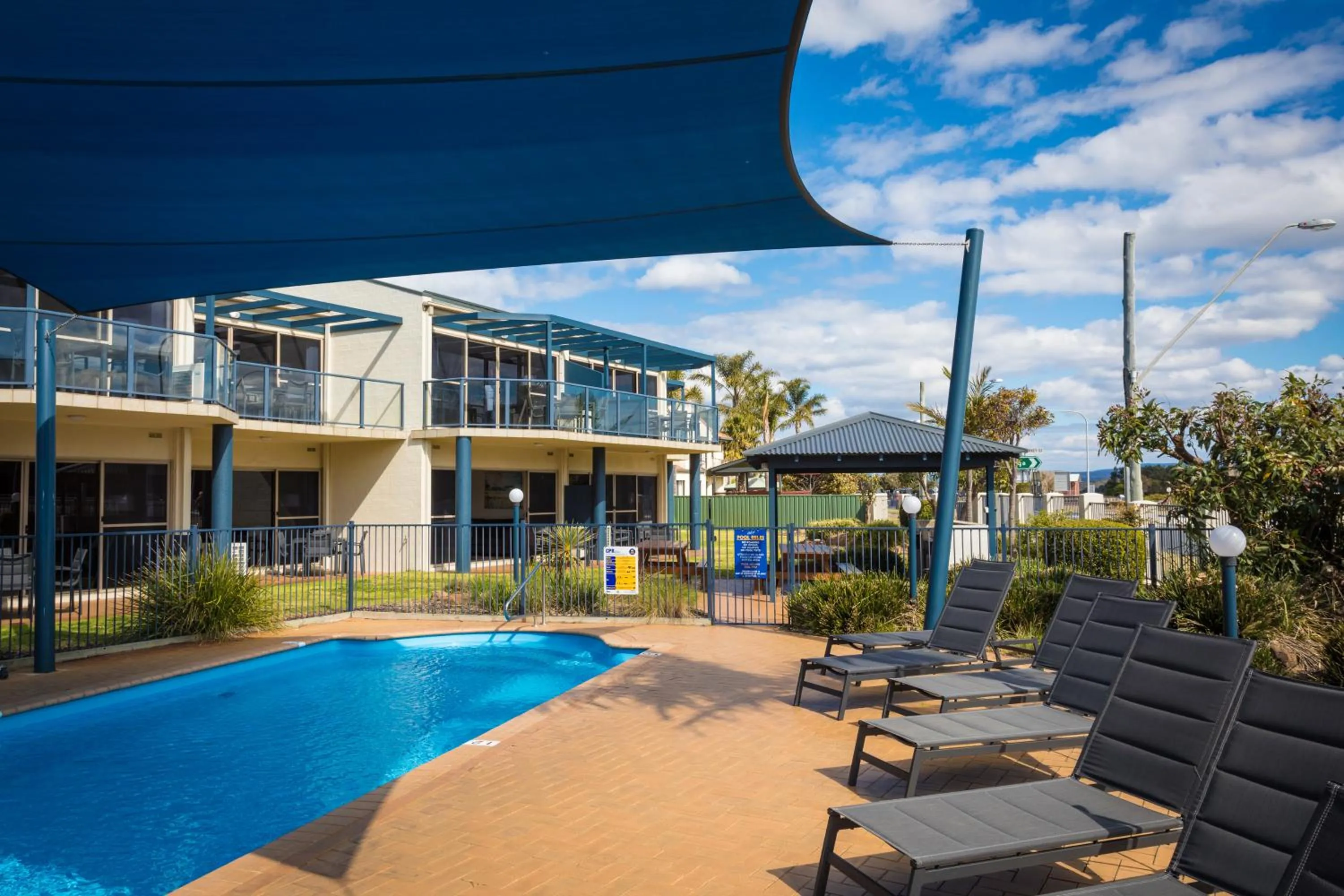 Swimming pool in Sails Luxury Apartments Merimbula