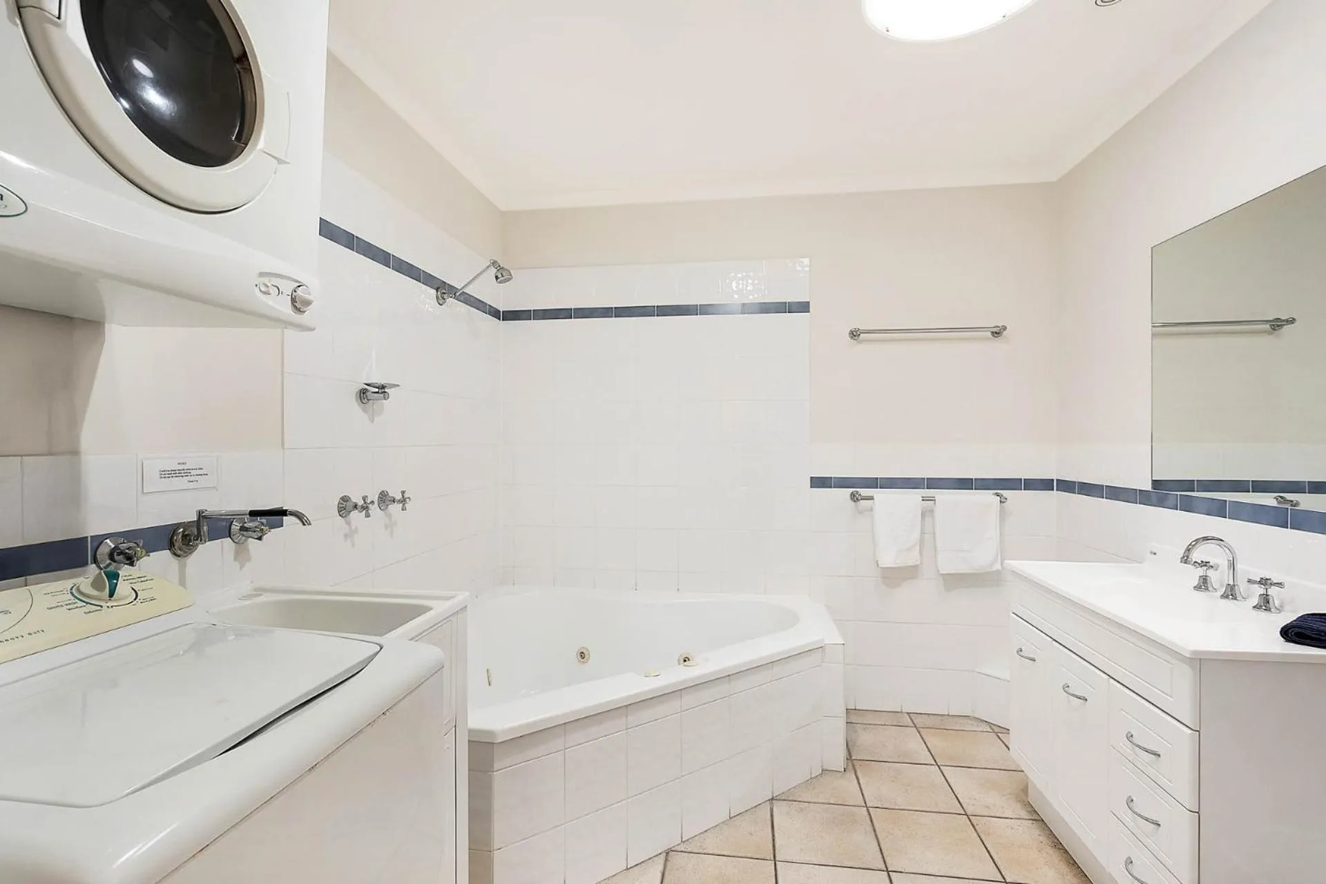 Bathroom in Sails Luxury Apartments Merimbula