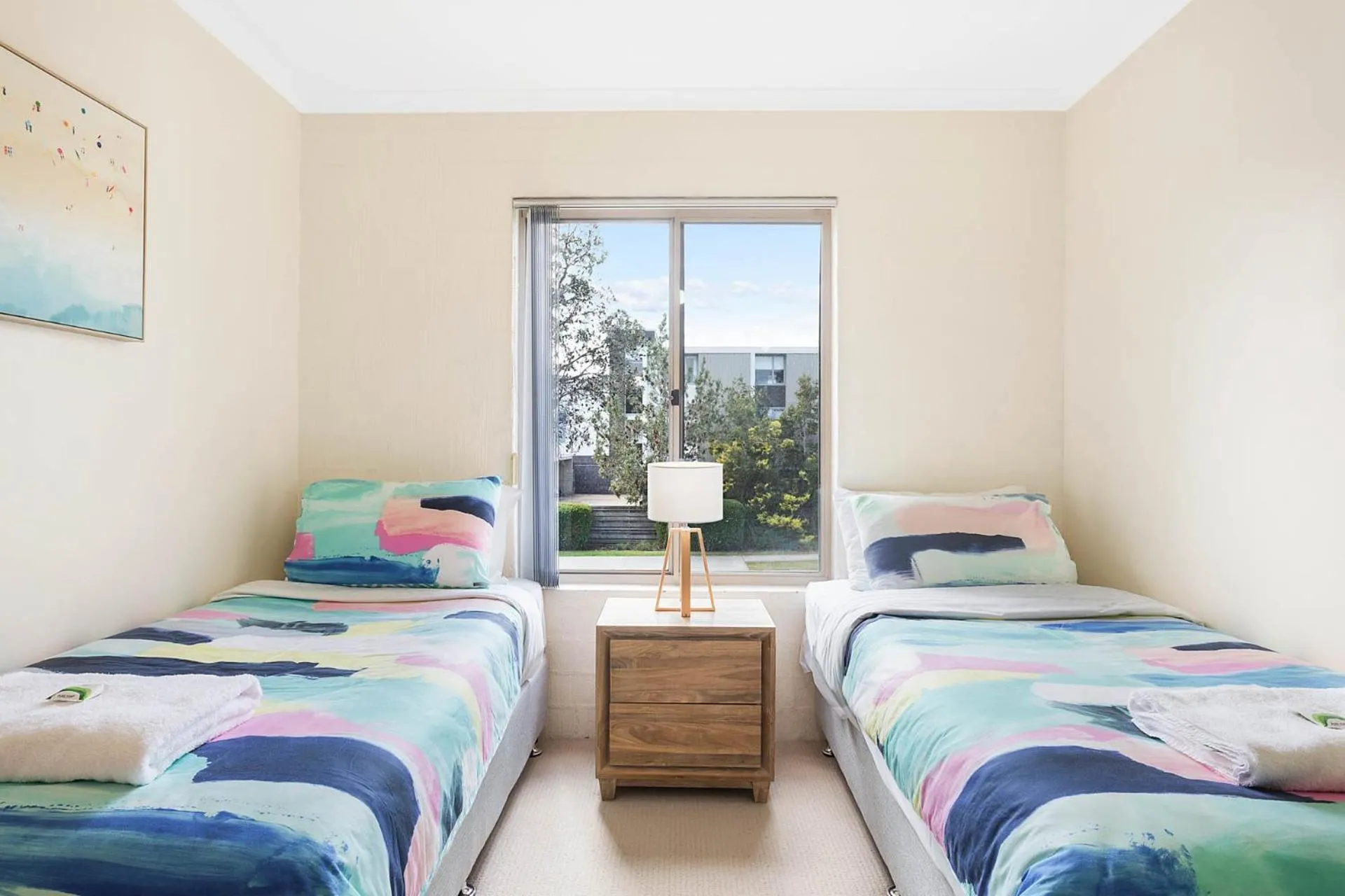 Bedroom, Bed in Sails Luxury Apartments Merimbula