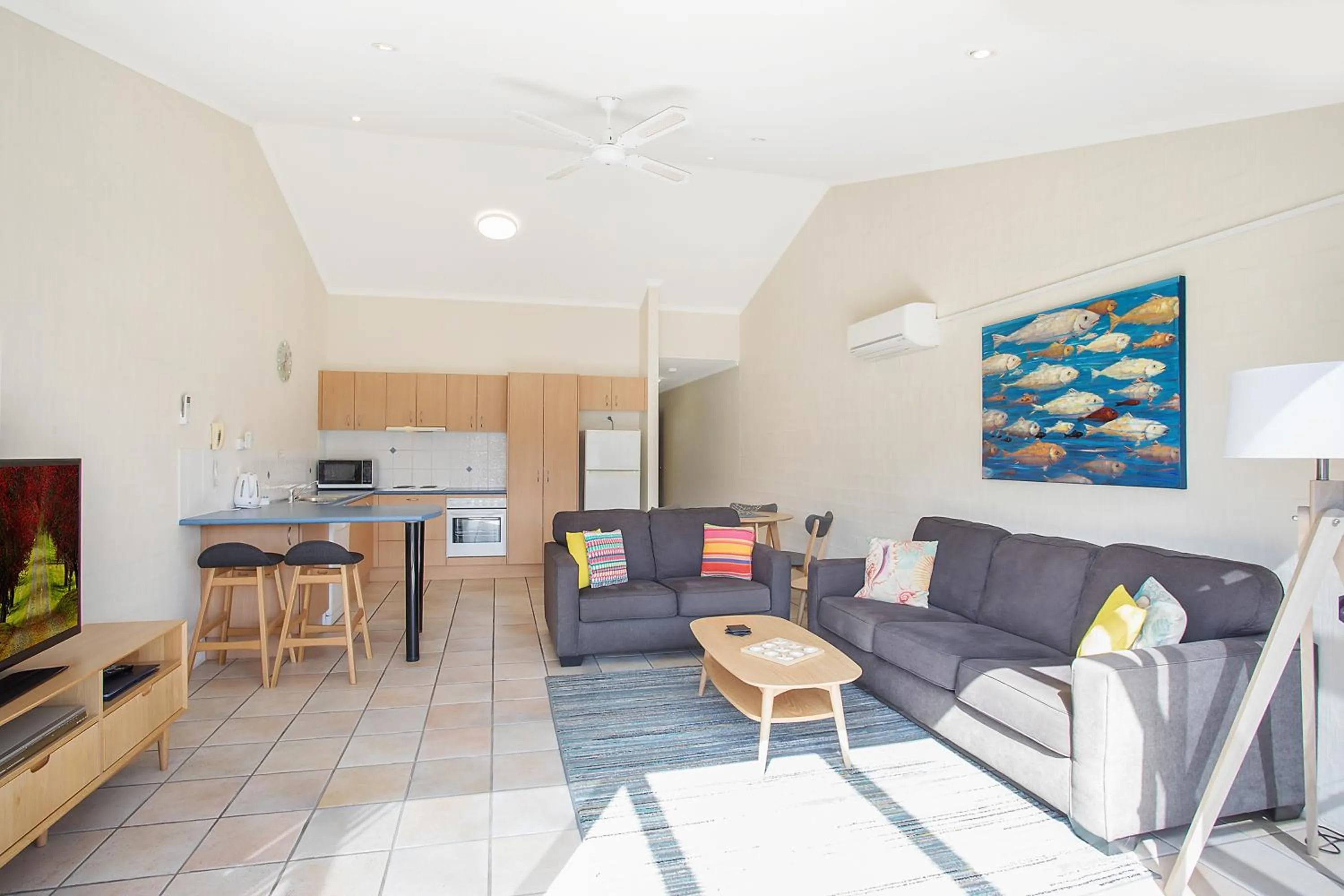 Living room in Sails Luxury Apartments Merimbula