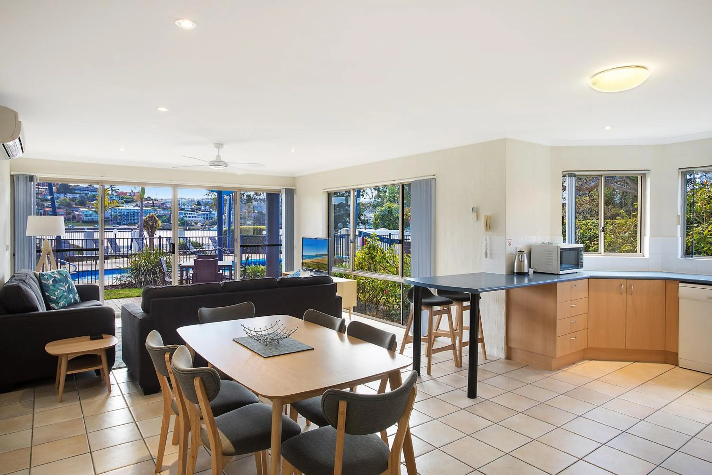 Dining area in Sails Luxury Apartments Merimbula