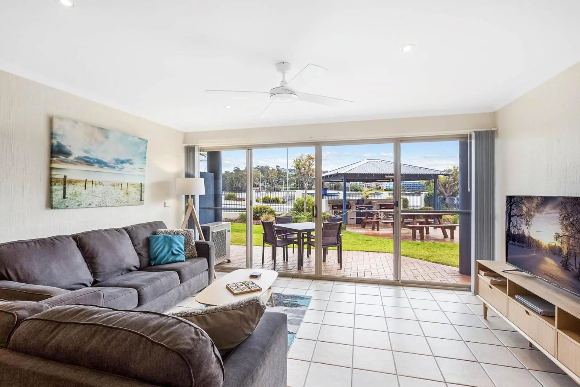 Living room in Sails Luxury Apartments Merimbula
