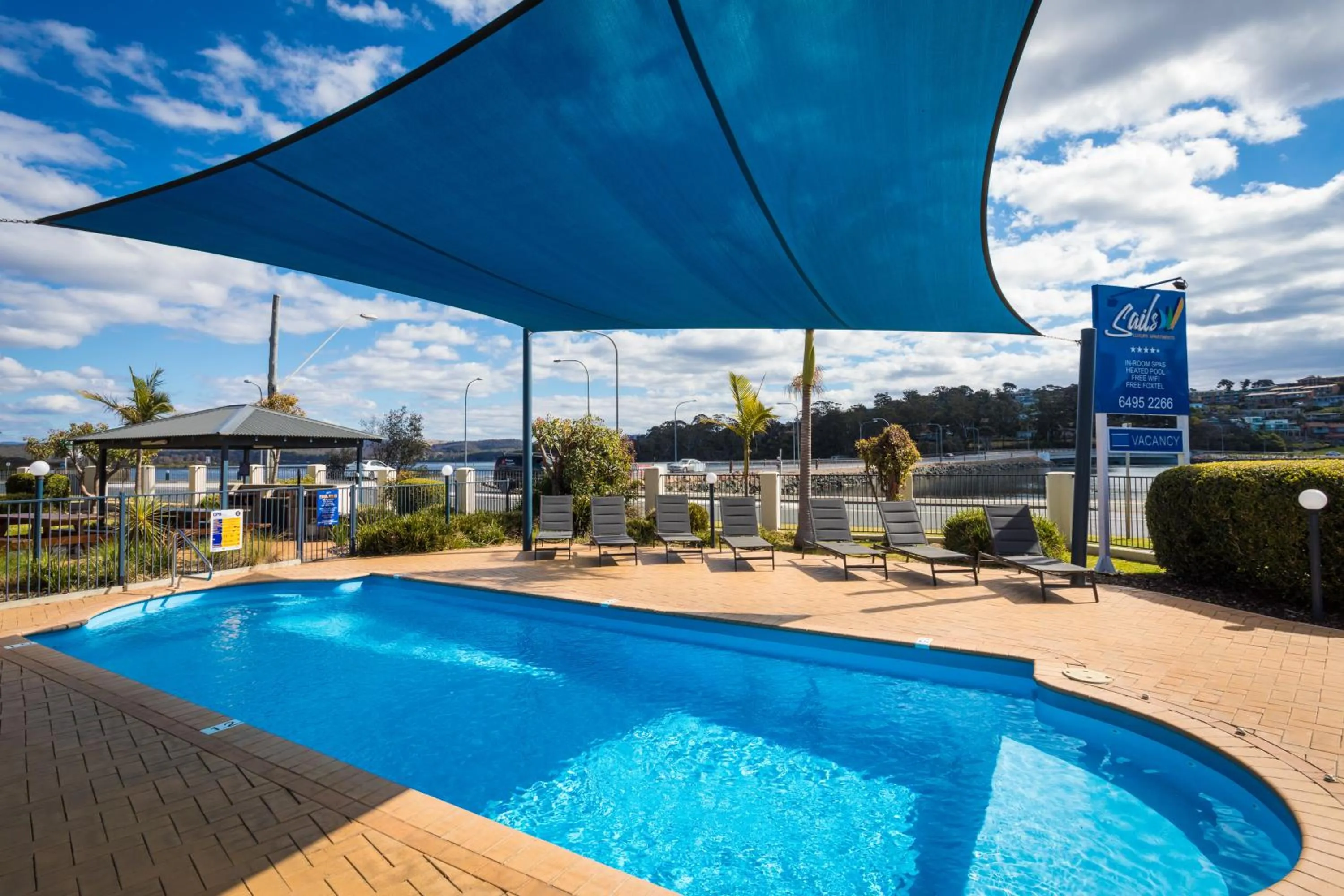 Swimming pool in Sails Luxury Apartments Merimbula