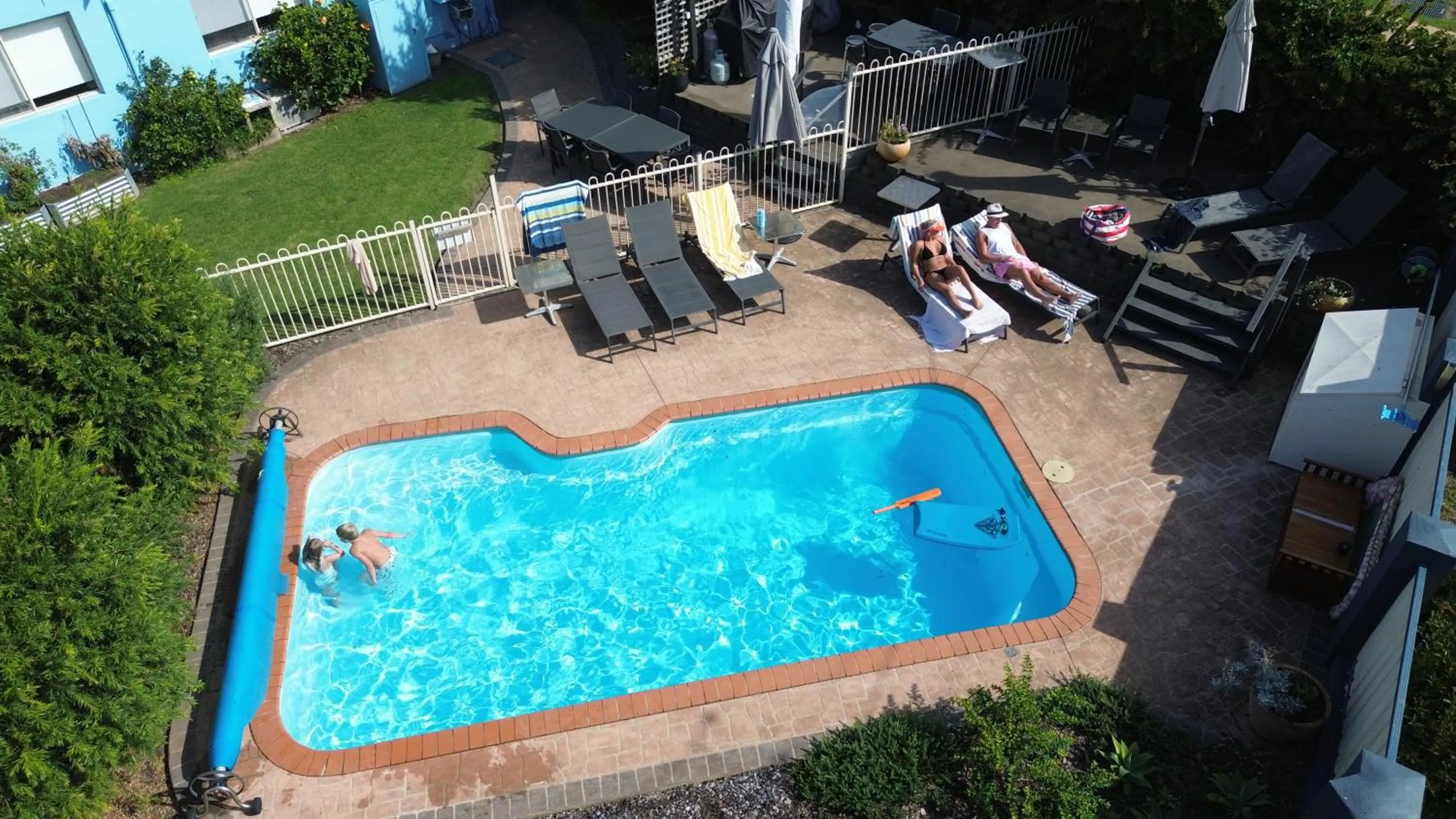 Swimming pool in BlueWater Apartments