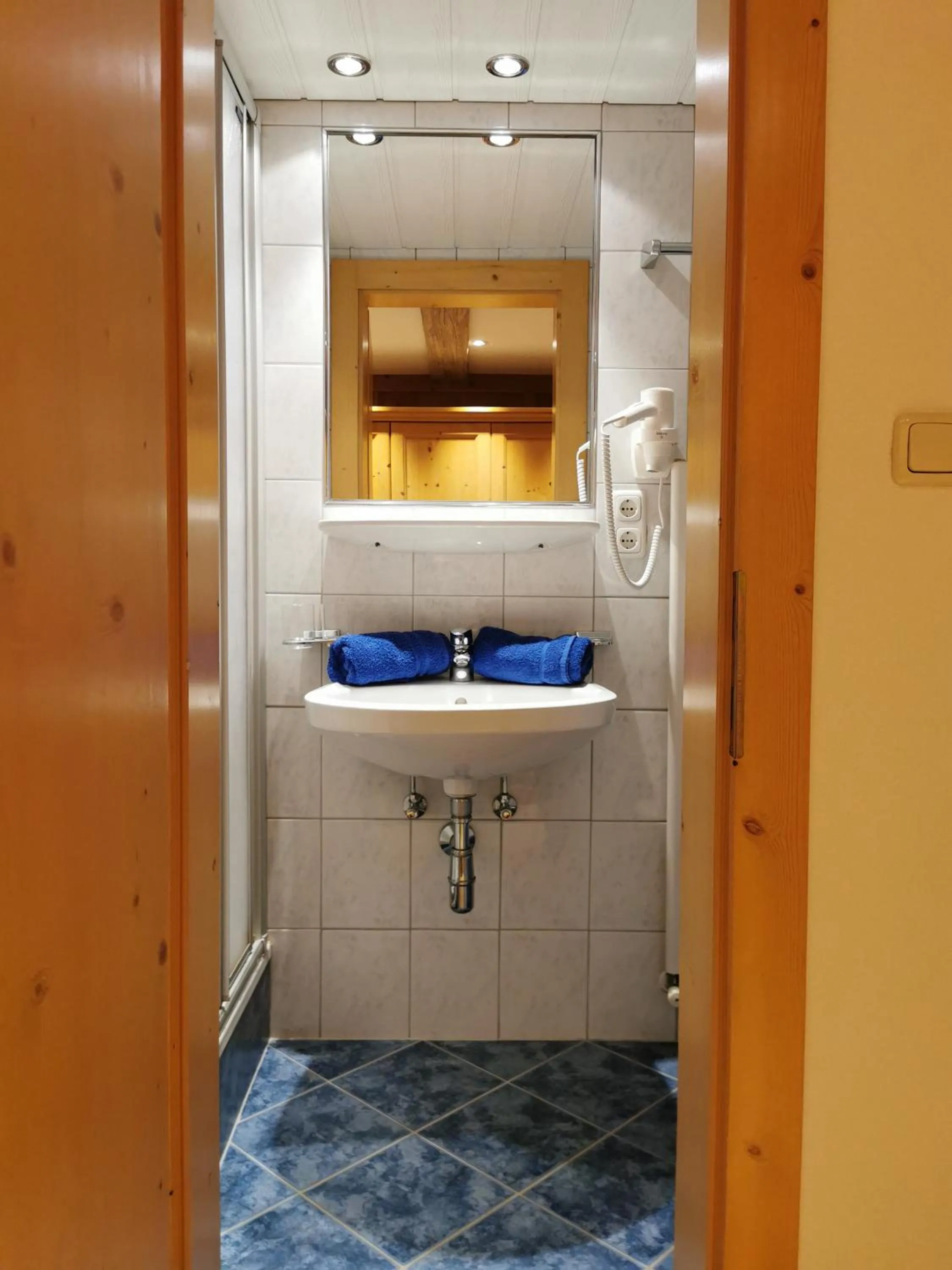 Shower in Hotel Garni Schönblick