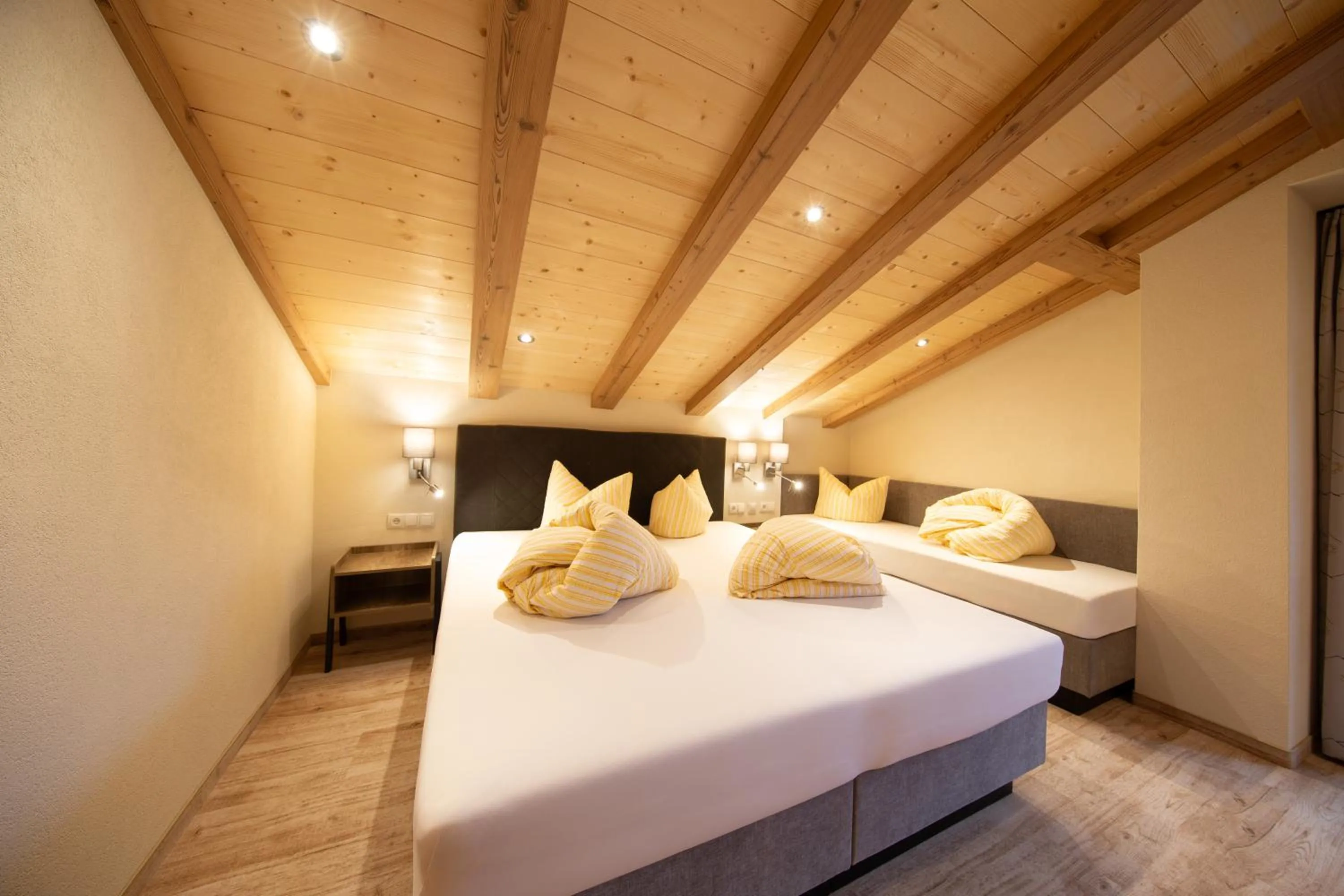 Bedroom, Bed in Hotel Garni Schönblick