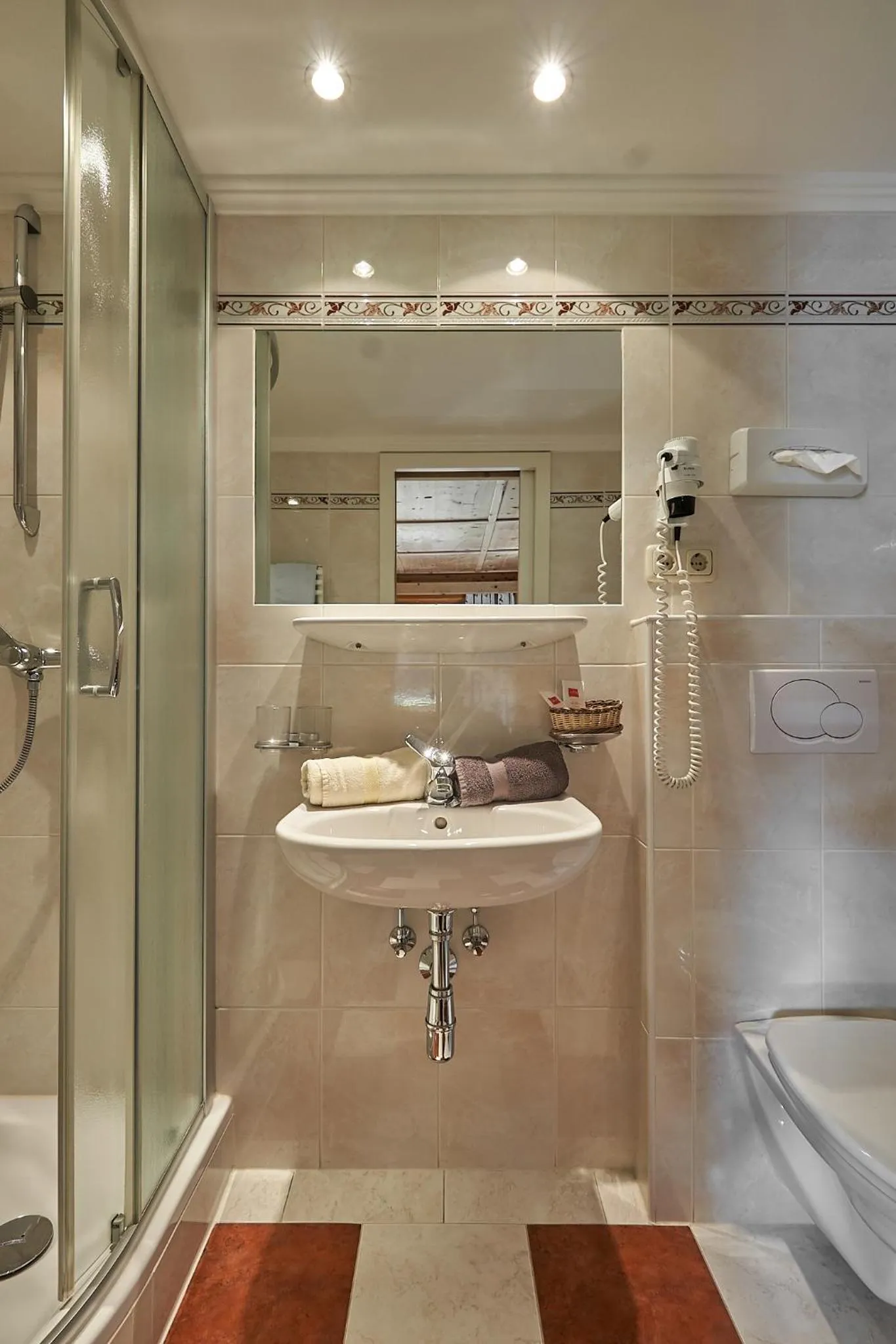 Shower in Hotel Garni Schönblick