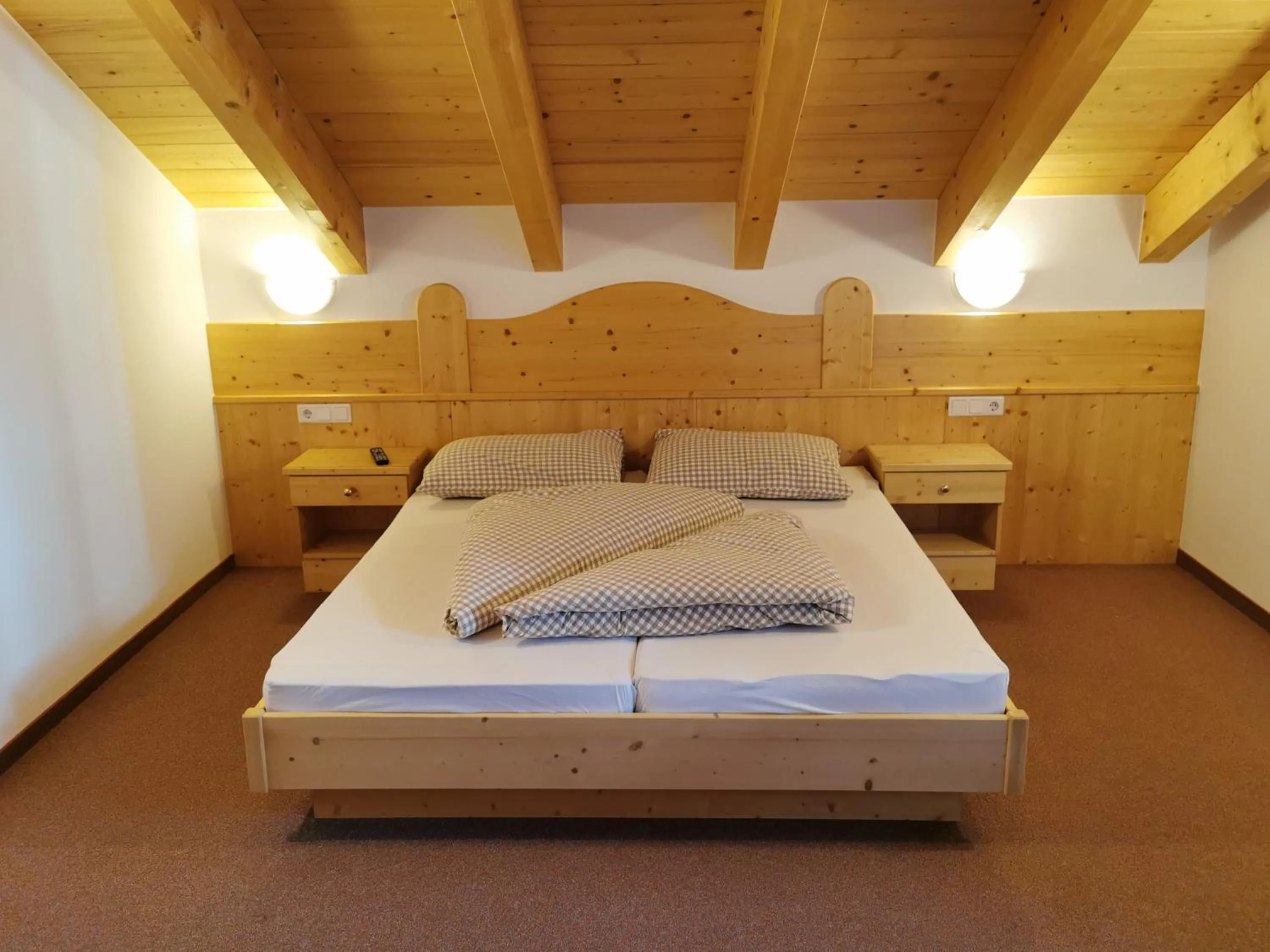 Bed in Hotel Garni Schönblick