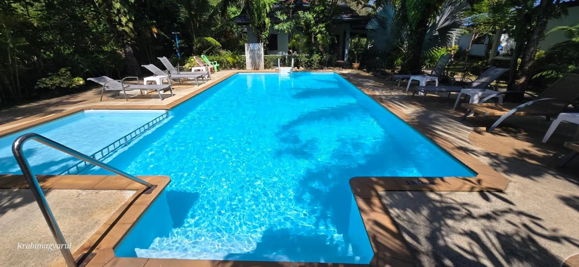 Swimming pool in Sabai Resort