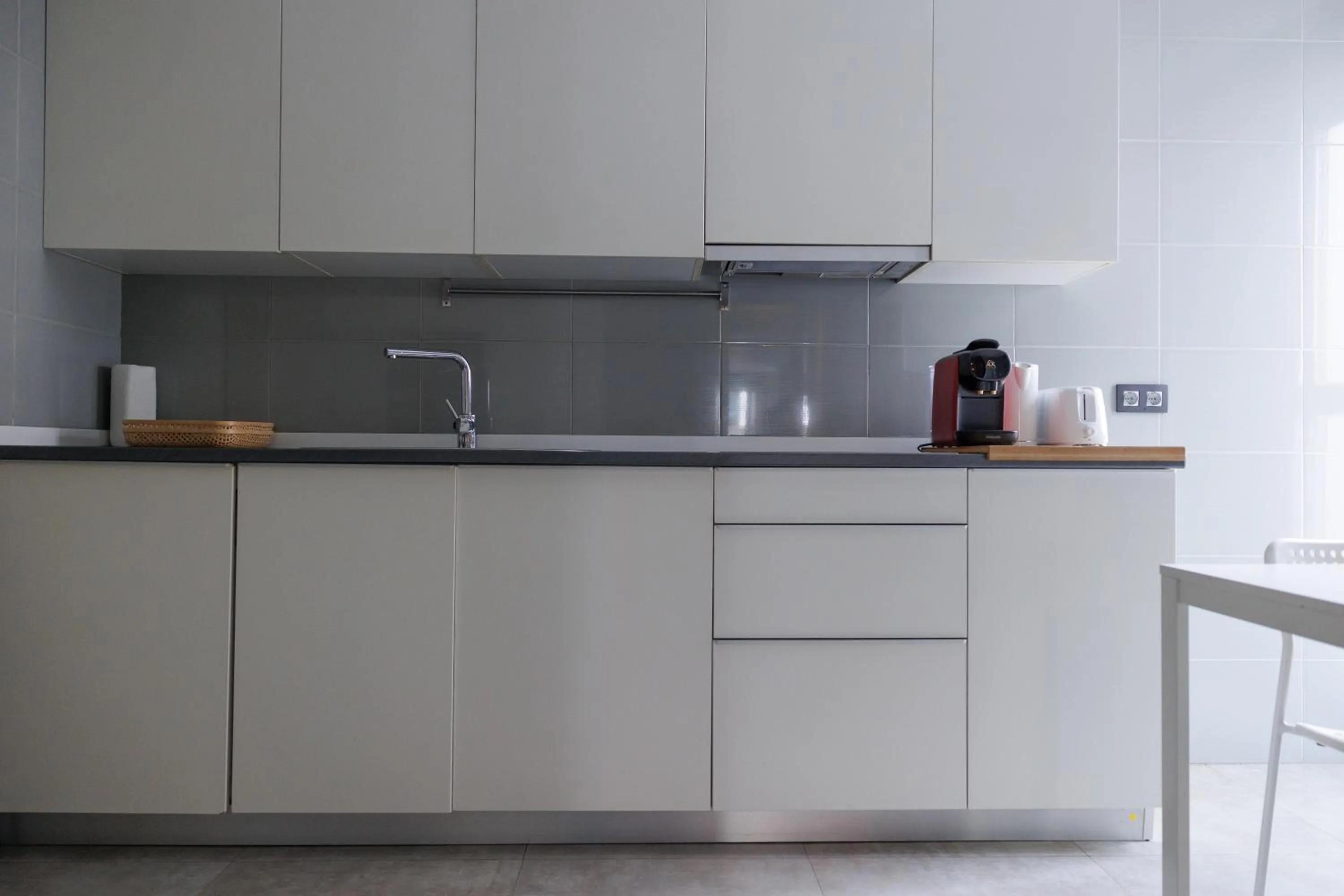 kitchen in Slow Suites Gran Vía