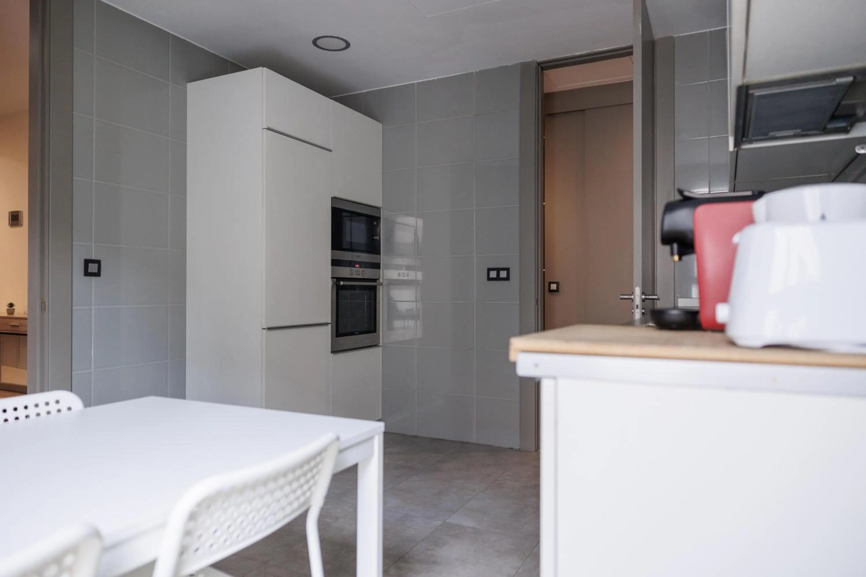 kitchen in Slow Suites Gran Vía