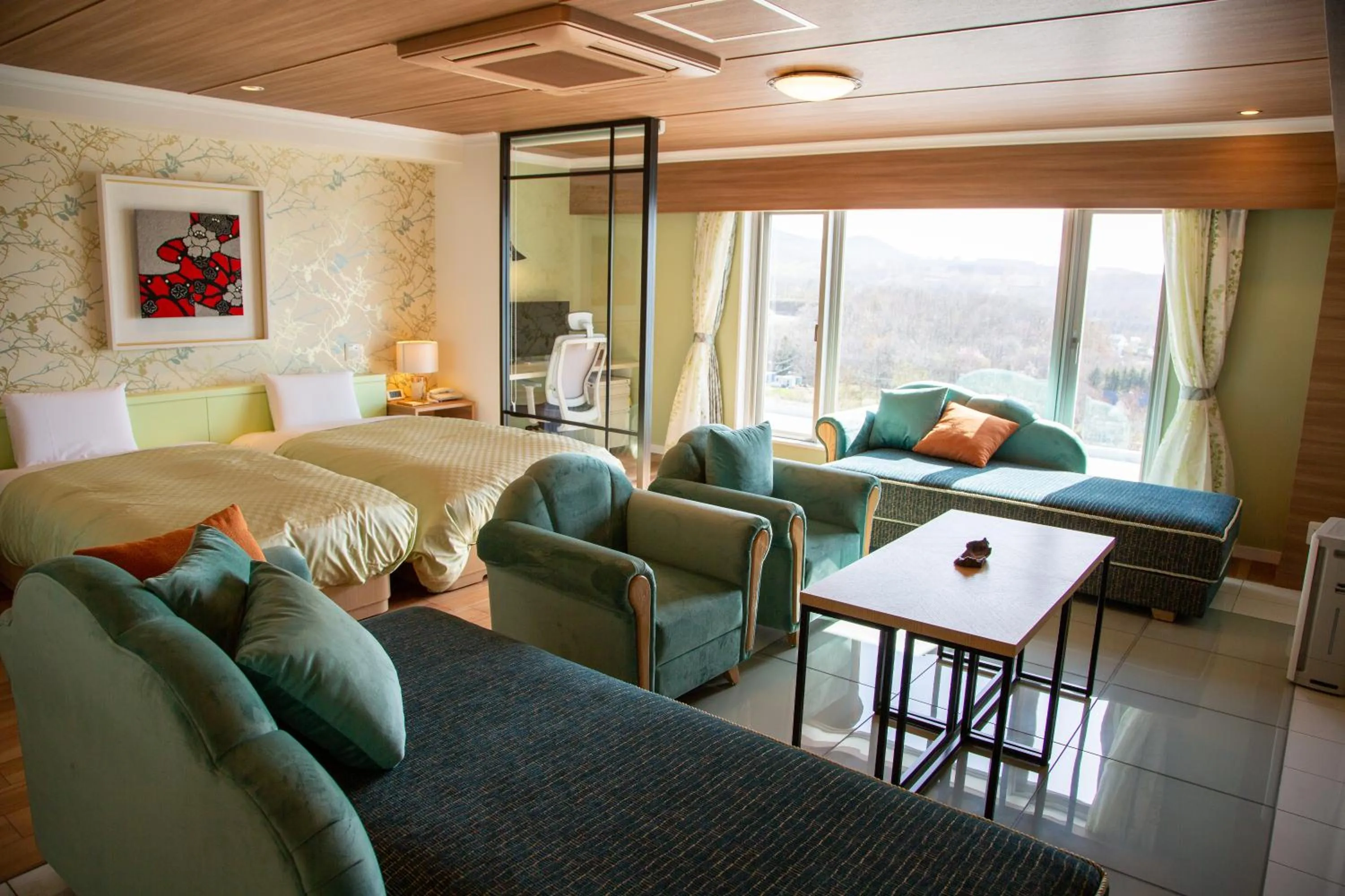 Living room, Bed in Shiretoko Daiichi Hotel