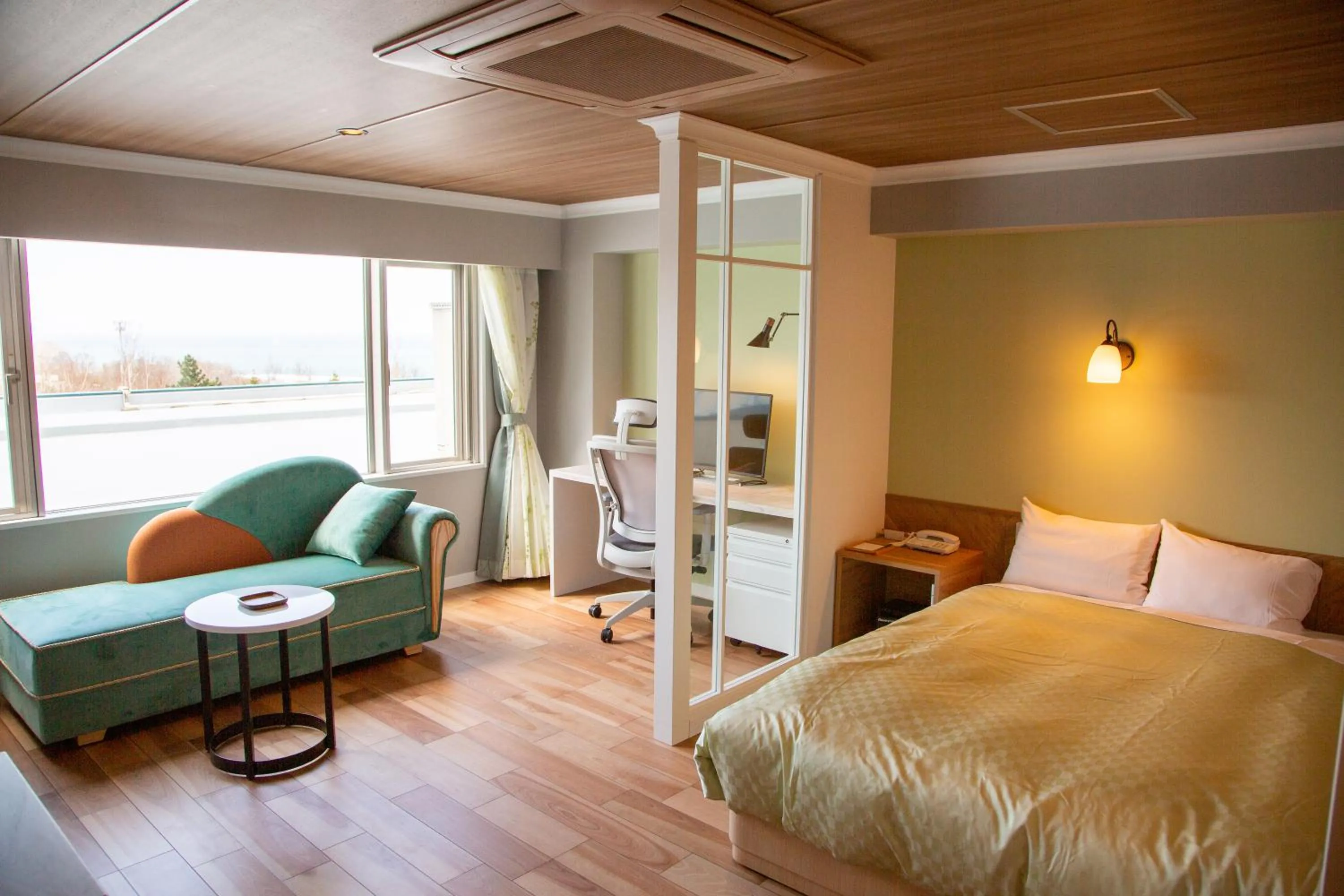 Bedroom, Bed in Shiretoko Daiichi Hotel