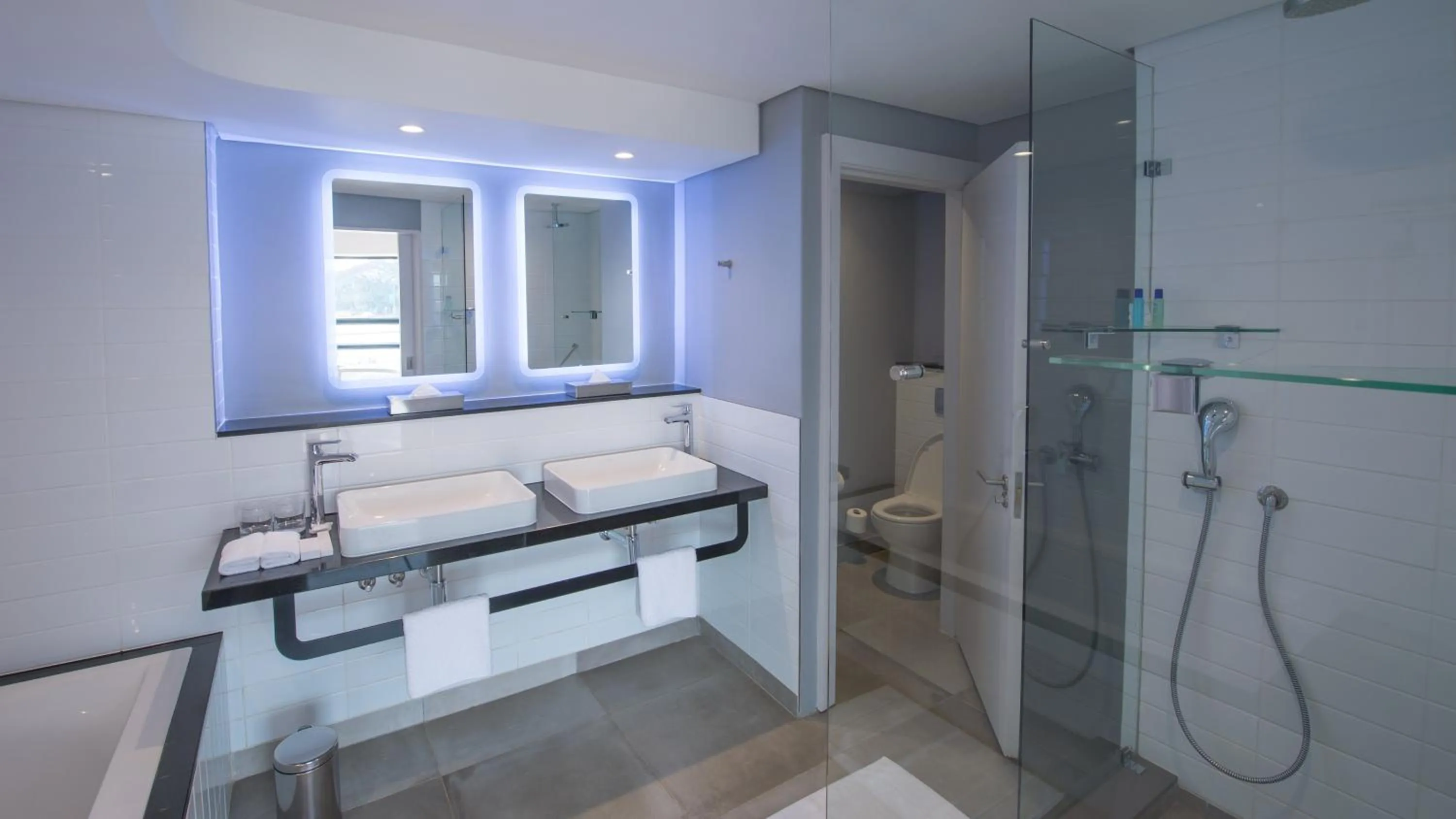 Toilet in Garden Court Kitwe