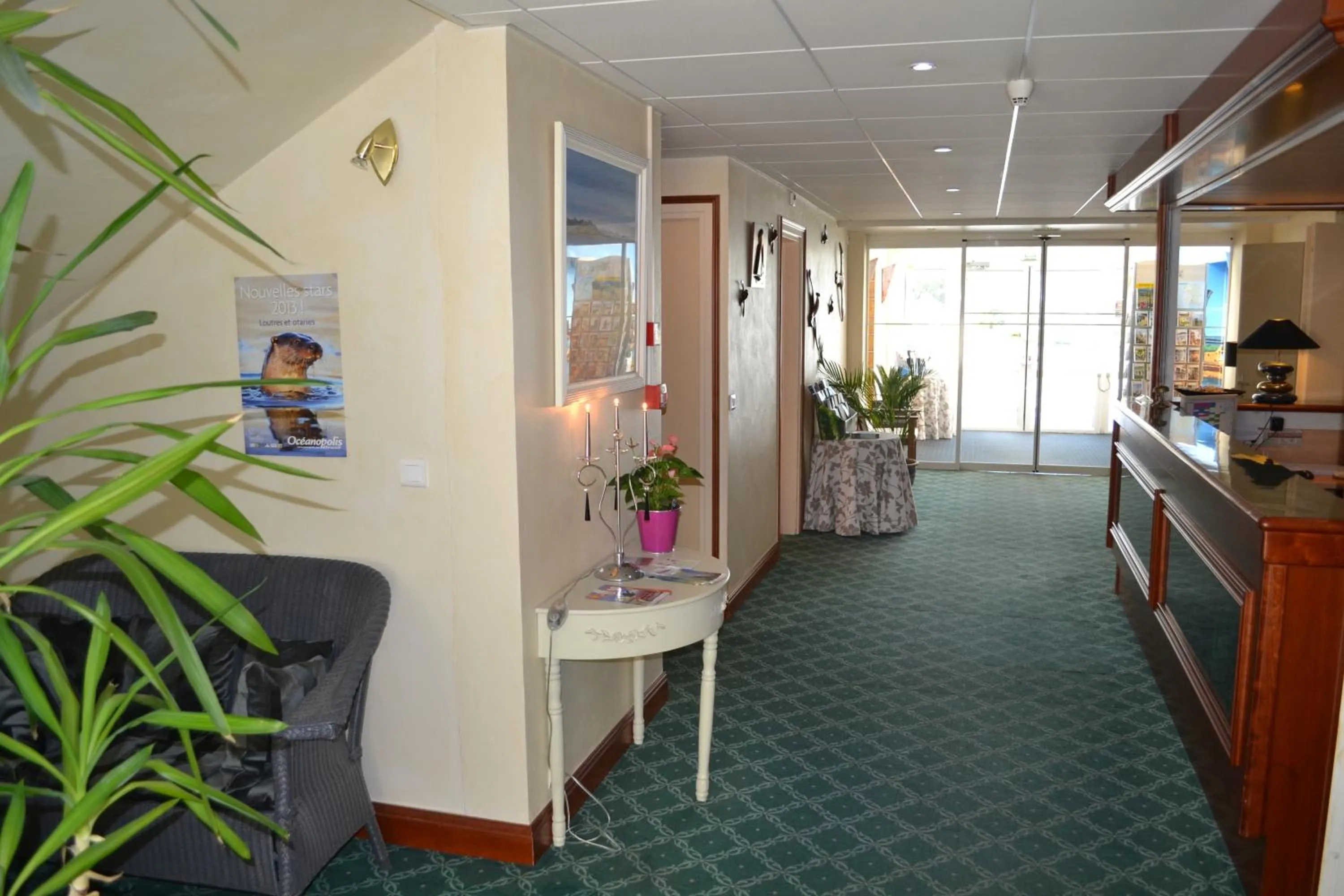 Lobby or reception in Hôtel Fontaine, Morlaix