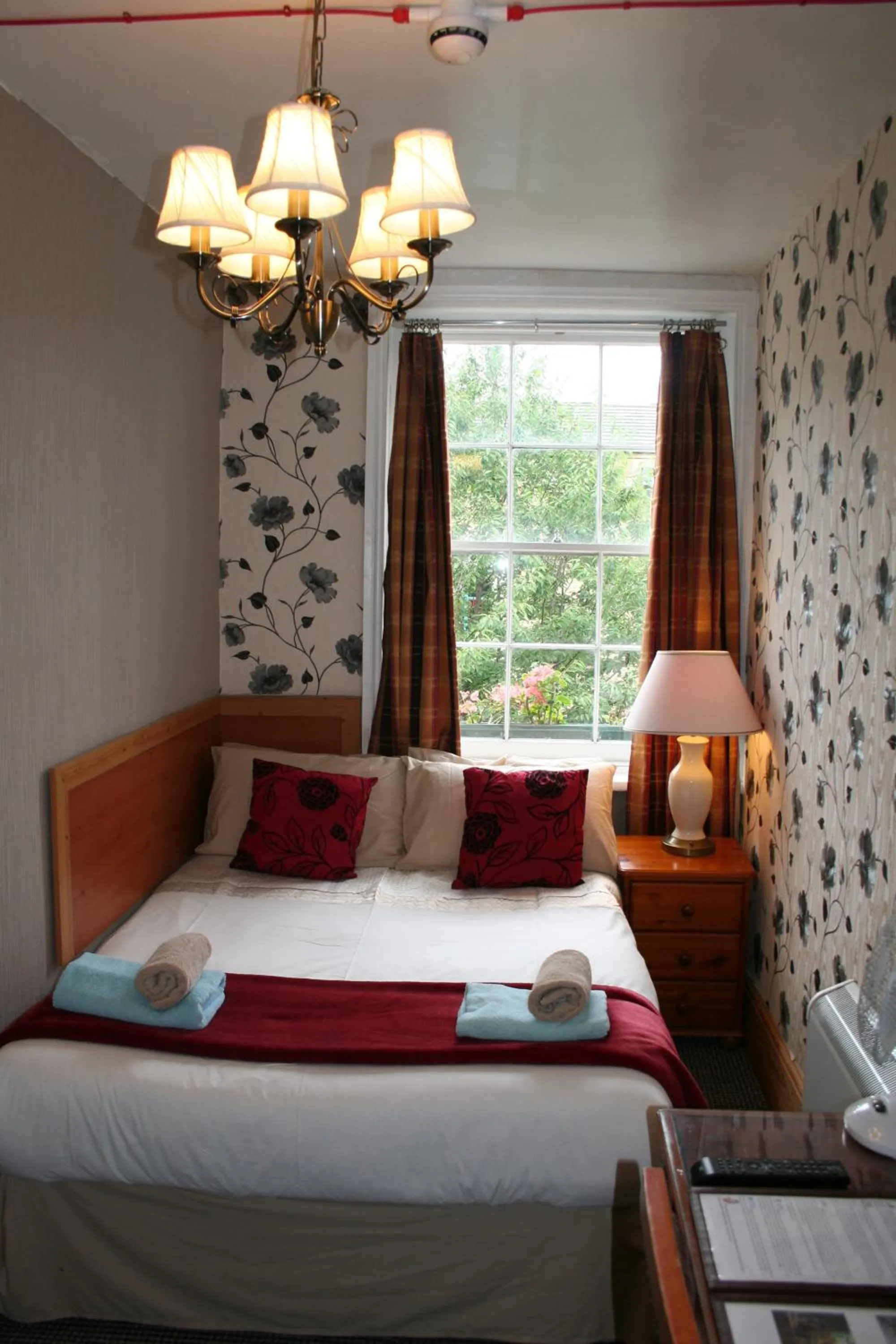 Bedroom, Bed in Central Station