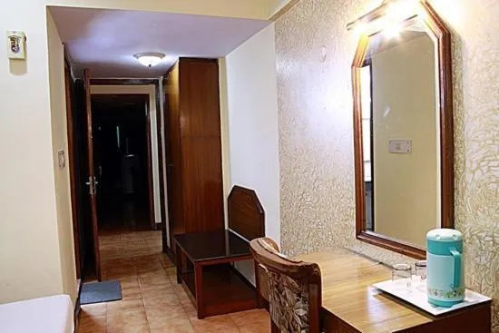 wardrobe in Hotel Ganga Ratan