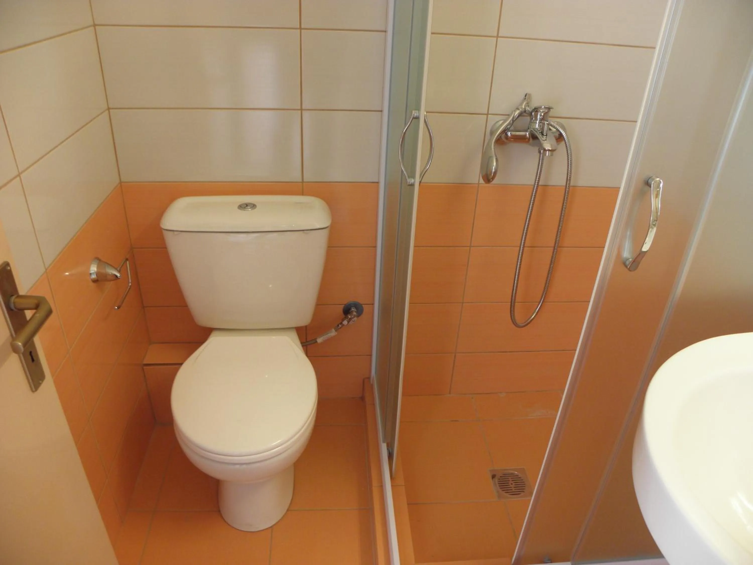 Bathroom in Pension Votsi