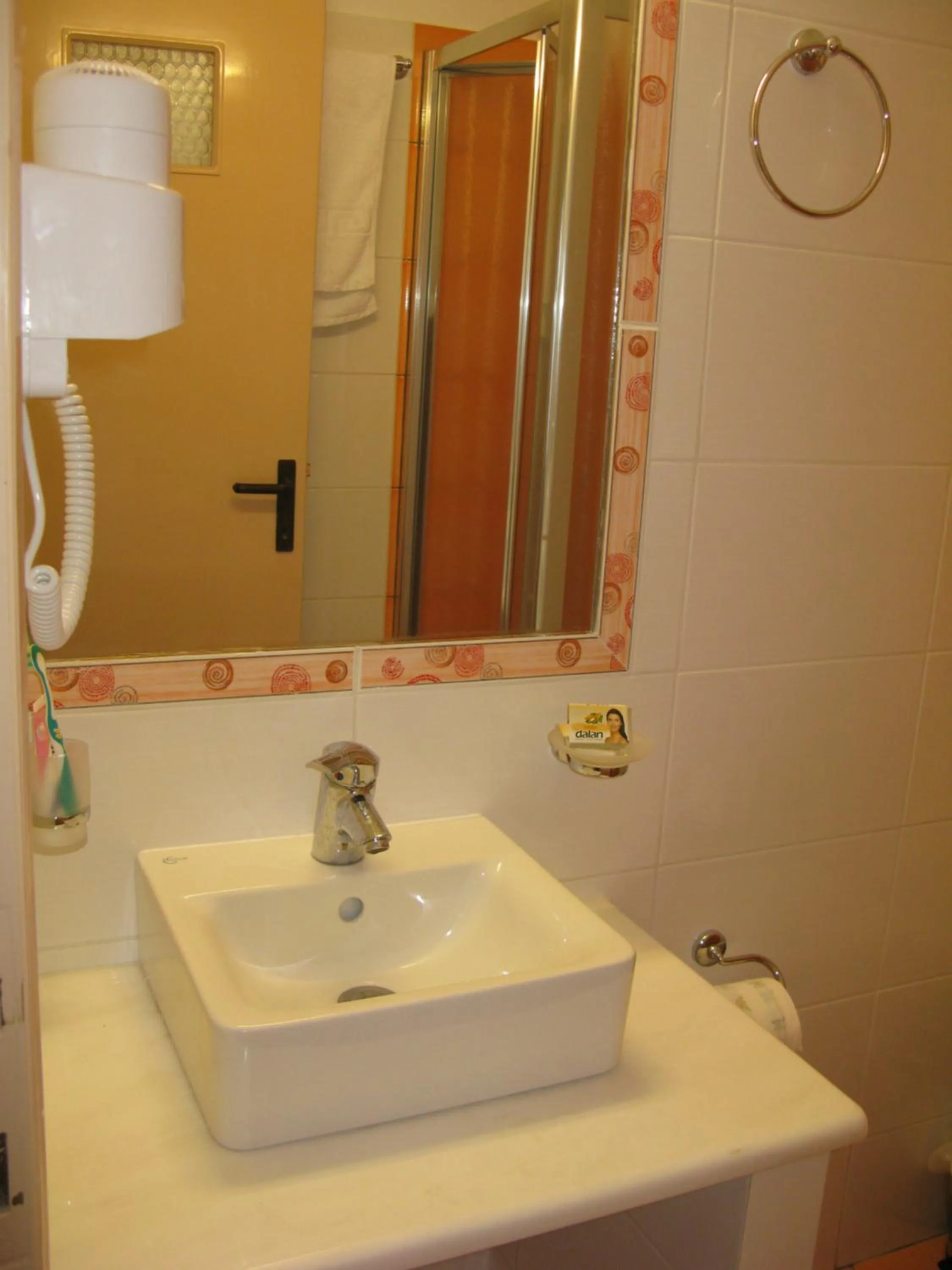 Bathroom in Pension Votsi