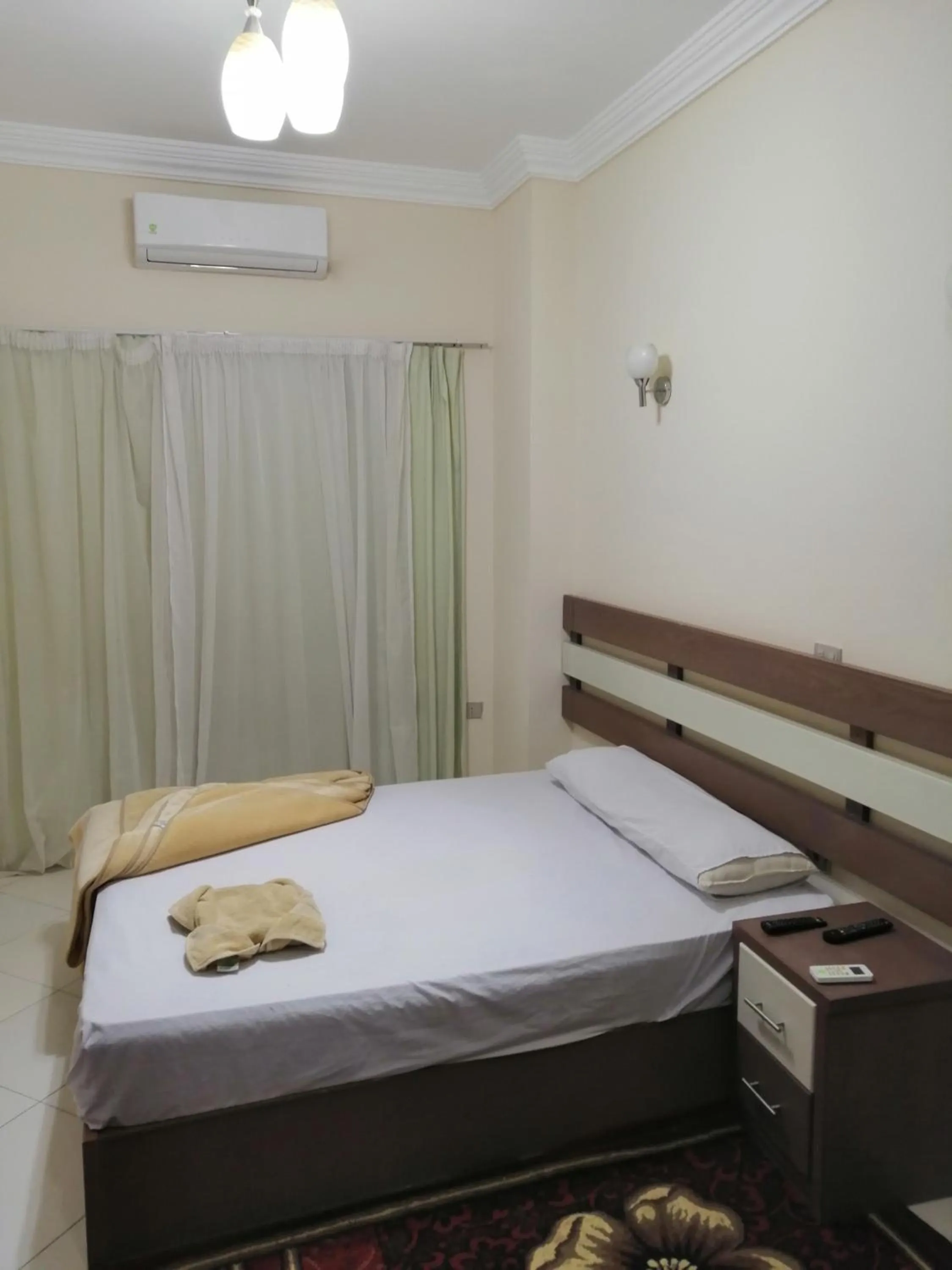 Bed in Nour Plaza Hurghada النور بلازا الغردقة