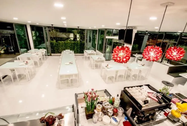 Restaurant/places to eat in Baan Yamoo Ranong